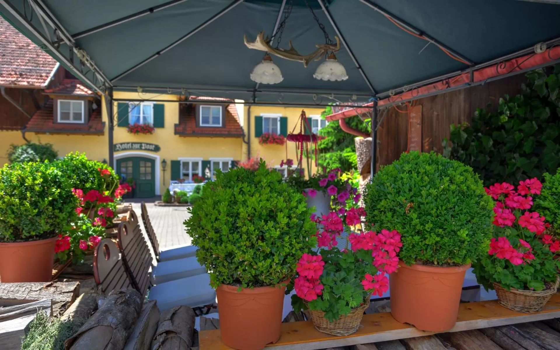 Patio in Boutique Hotel POST ANDECHS