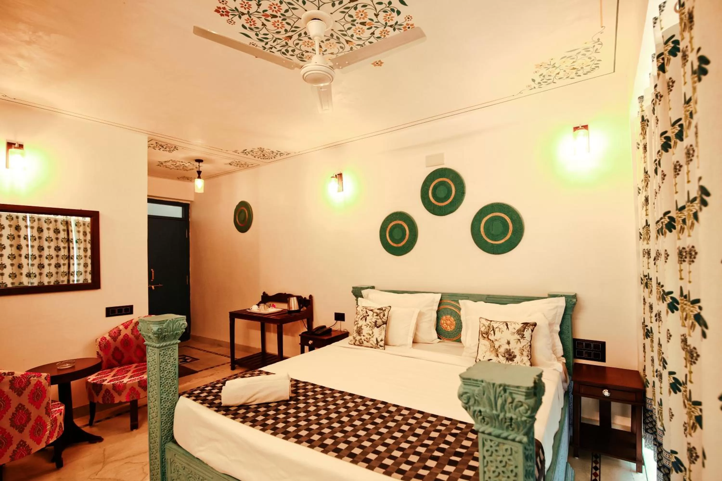 Photo of the whole room, Bed in The Lake View Hotel- On Lake Pichola