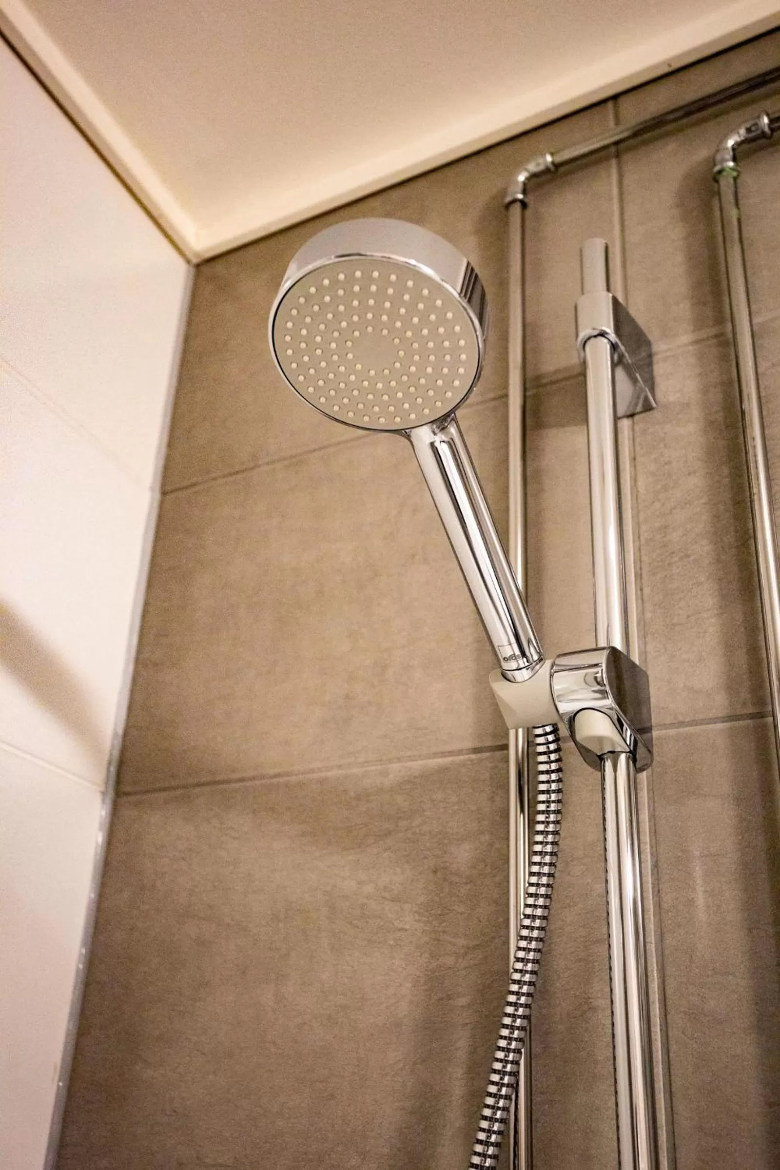 Shower in Hotel Vanha Rauma