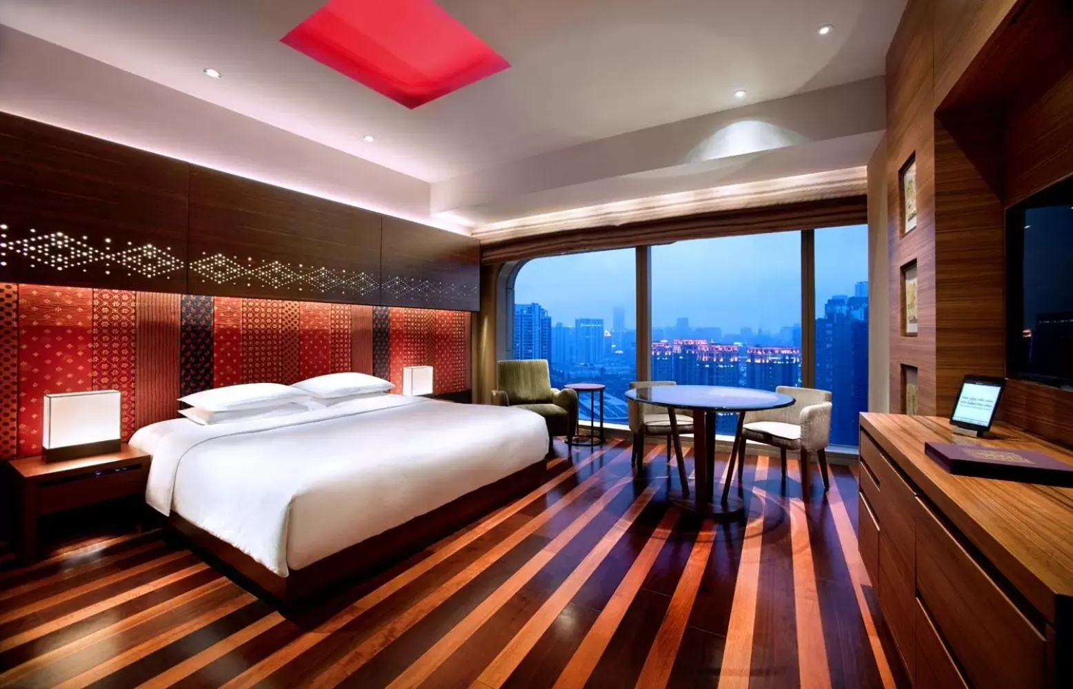 King Room with View in Andaz Xintiandi, Shanghai, By Hyatt King Room with View in Andaz Xintiandi, Shanghai, By Hyatt