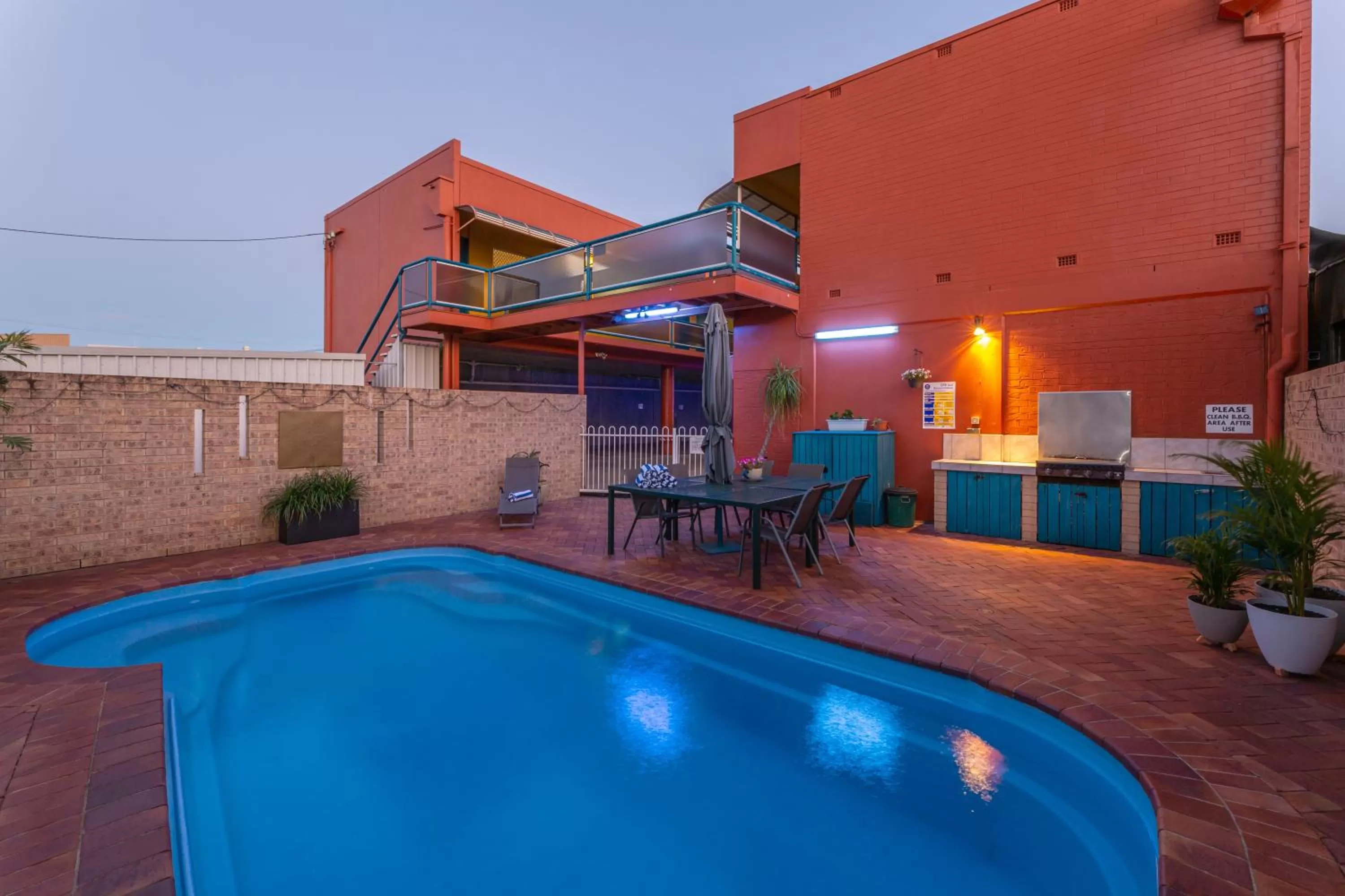 Swimming pool in Matilda Motel