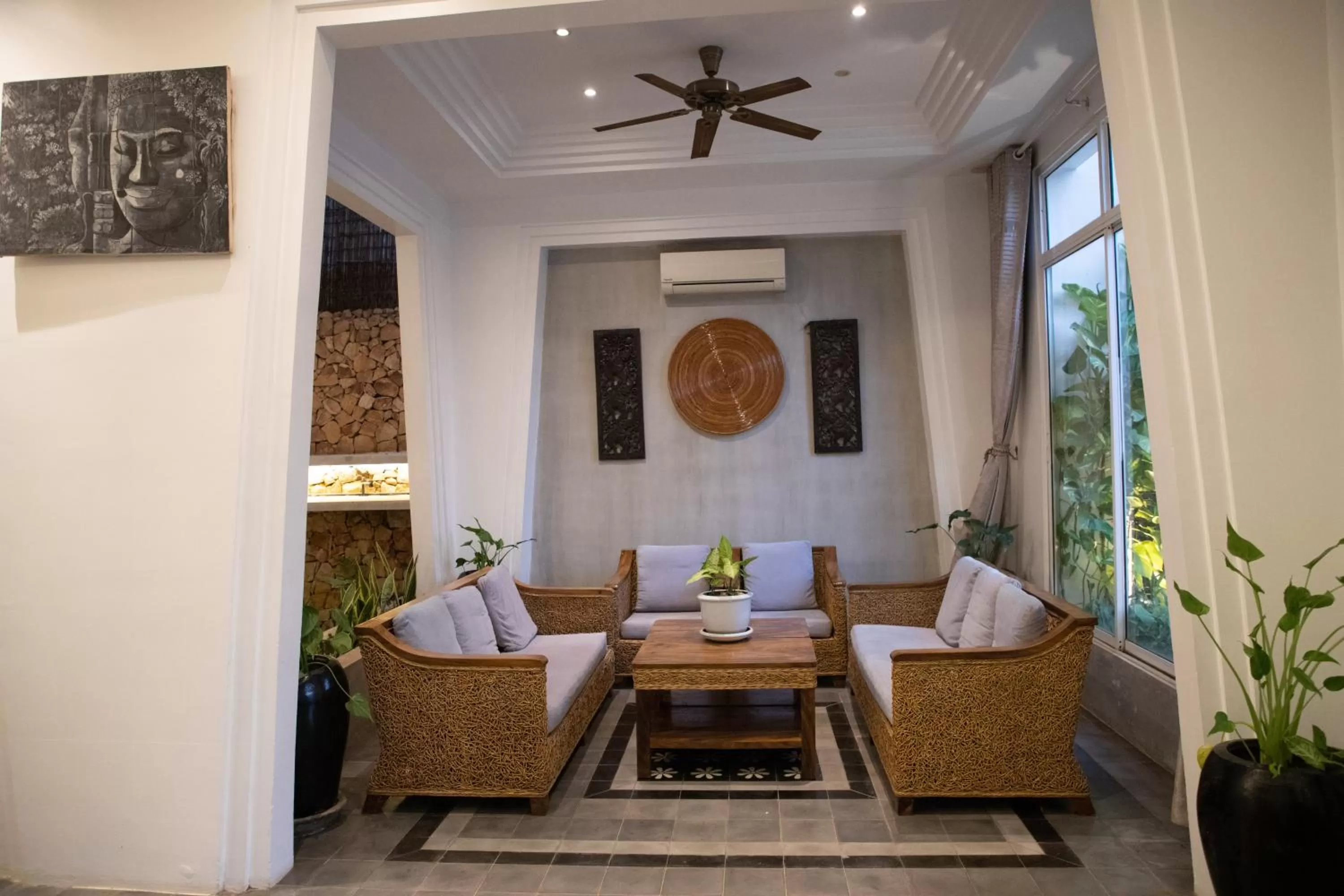 Lobby or reception in Boutique Indochine d'Angkor
