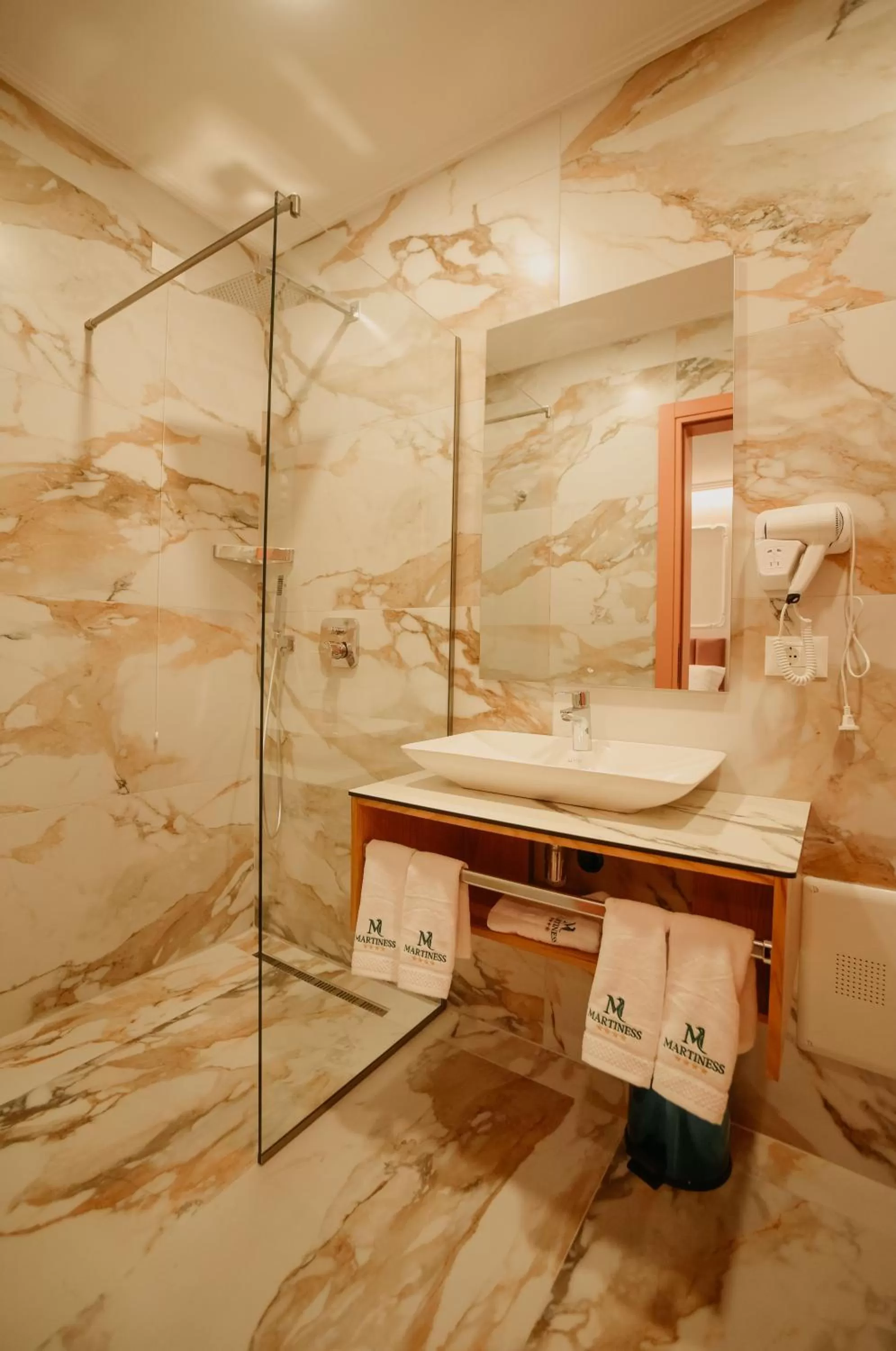 Shower in Martiness Hotel Durres