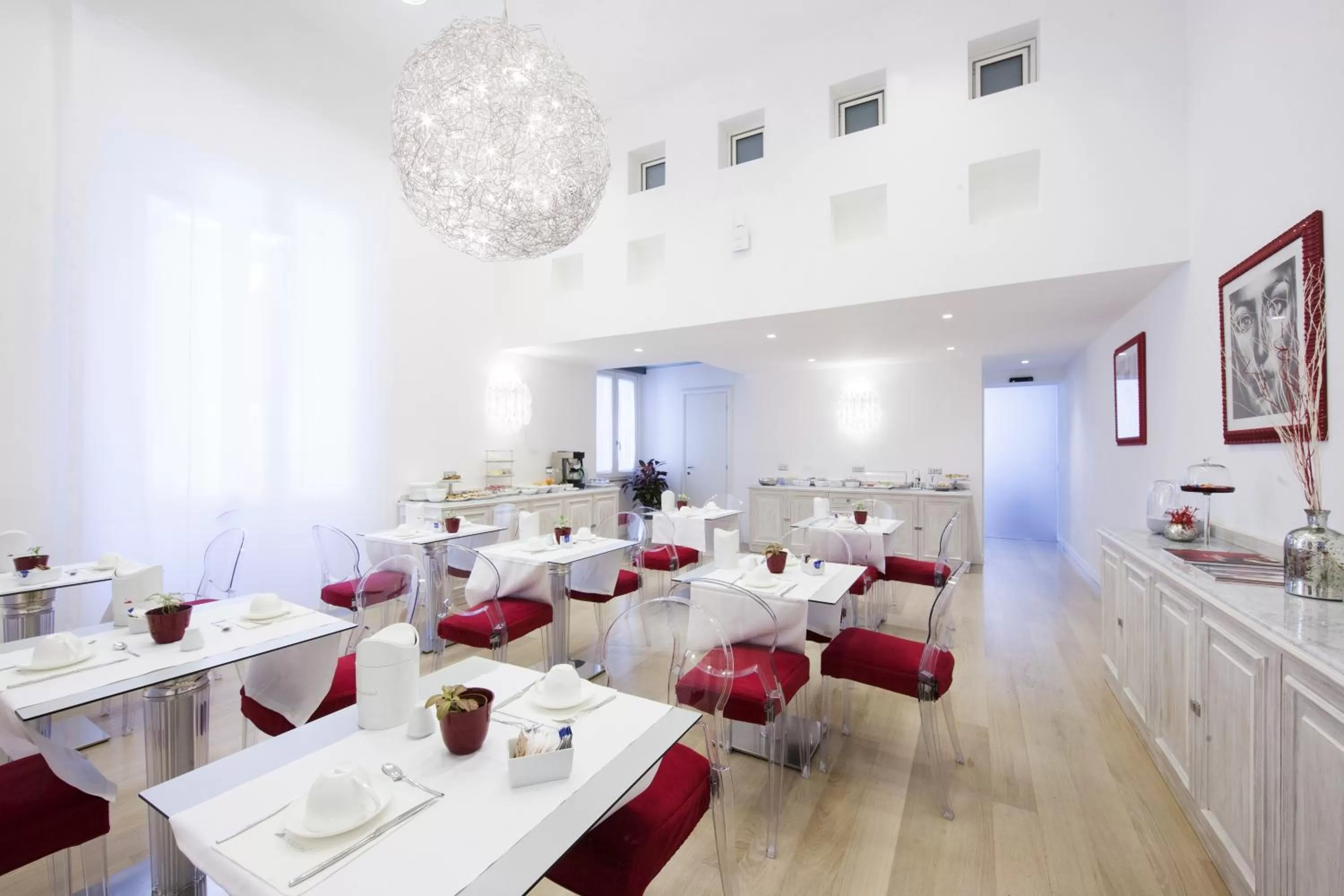 Restaurant/places to eat in La Ciliegina Lifestyle Hotel