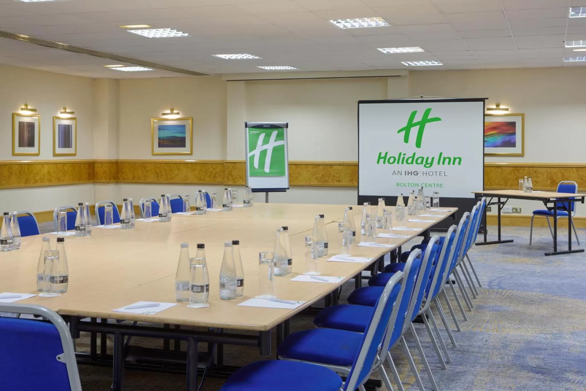Meeting/conference room in Holiday Inn Bolton Centre by IHG