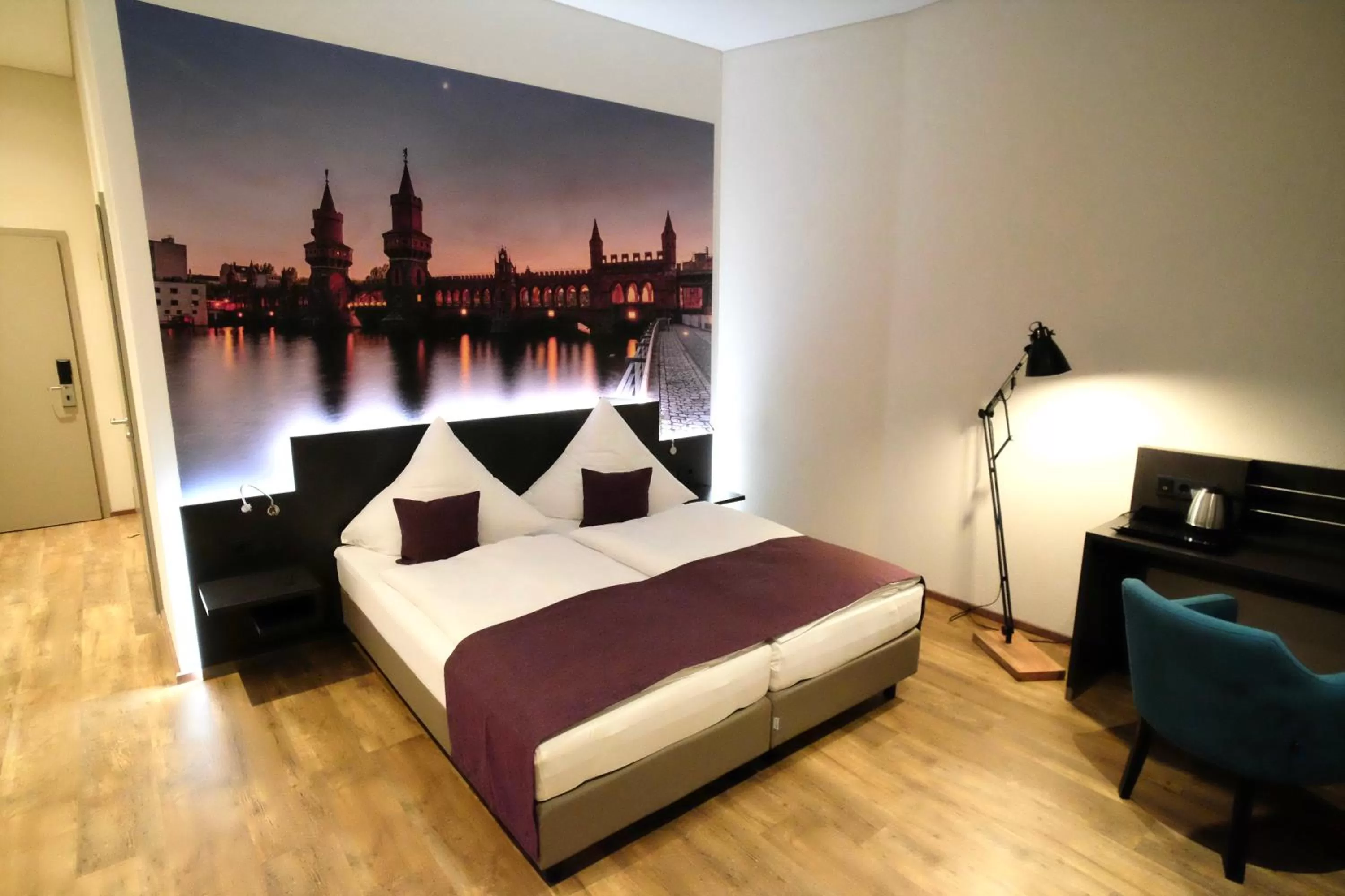 Double or Twin Room - Disability Access in Bahnhof-Erzingen, hotel, coffee & more