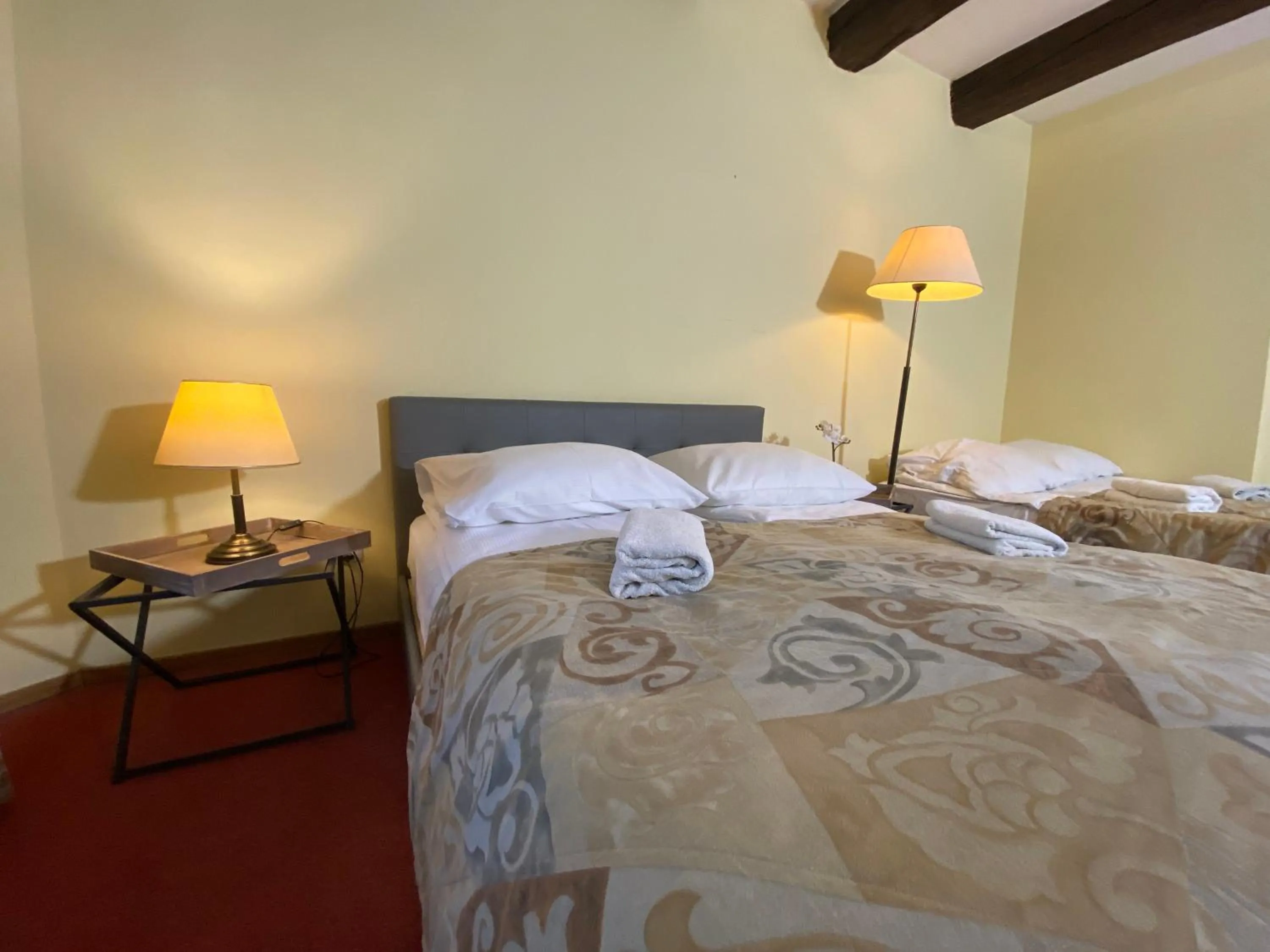 Bed in P&J Apartments Floriańska