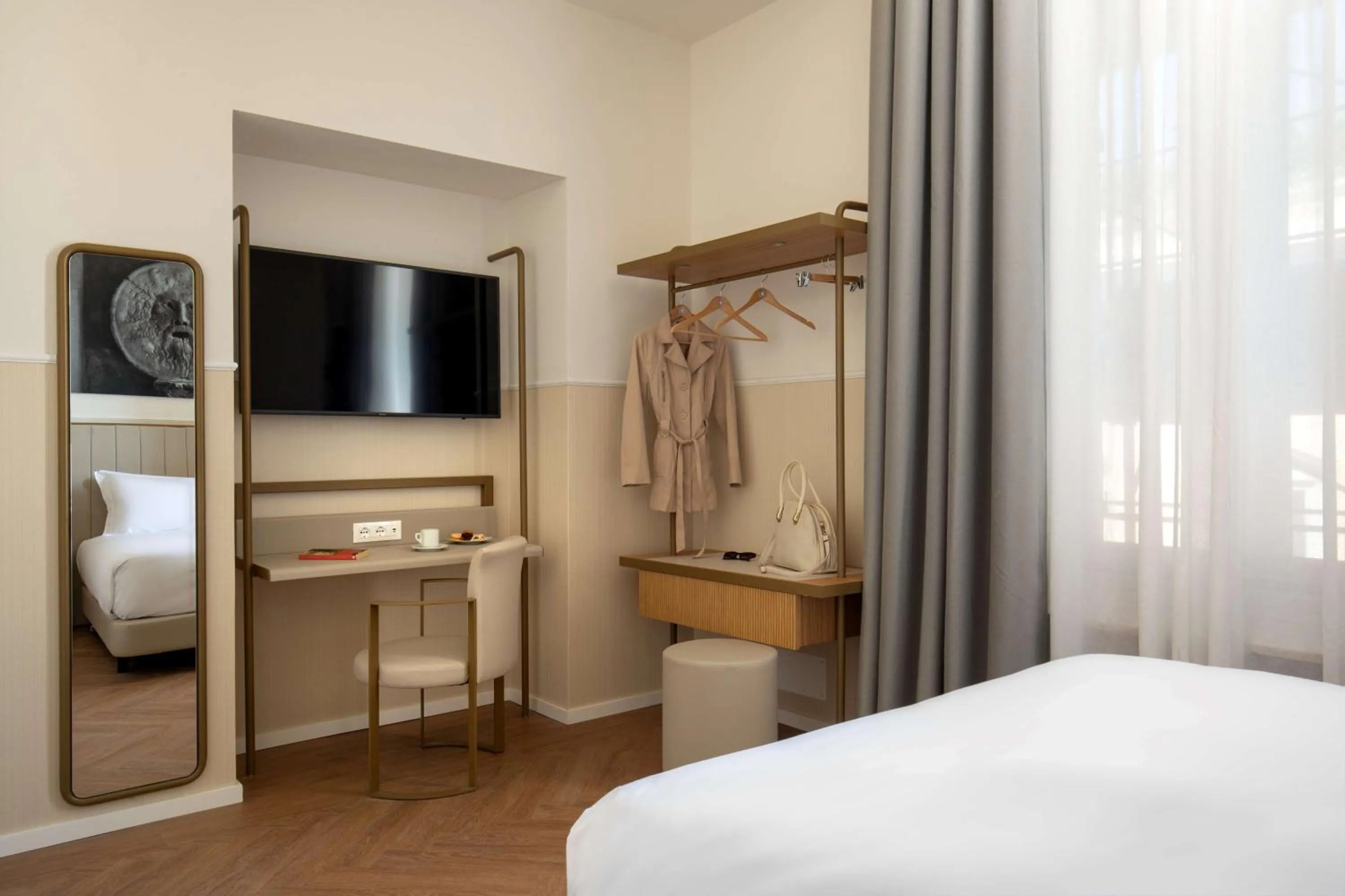 Bedroom, Bed in Cosmopolita Rome Colosseum, Tapestry Collection by Hilton