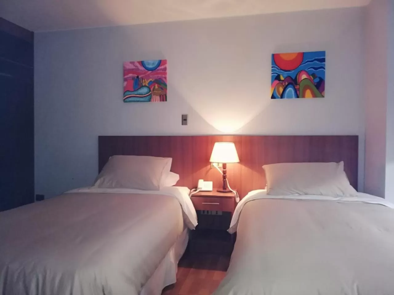 Staff, Bed in Hotel Madrid