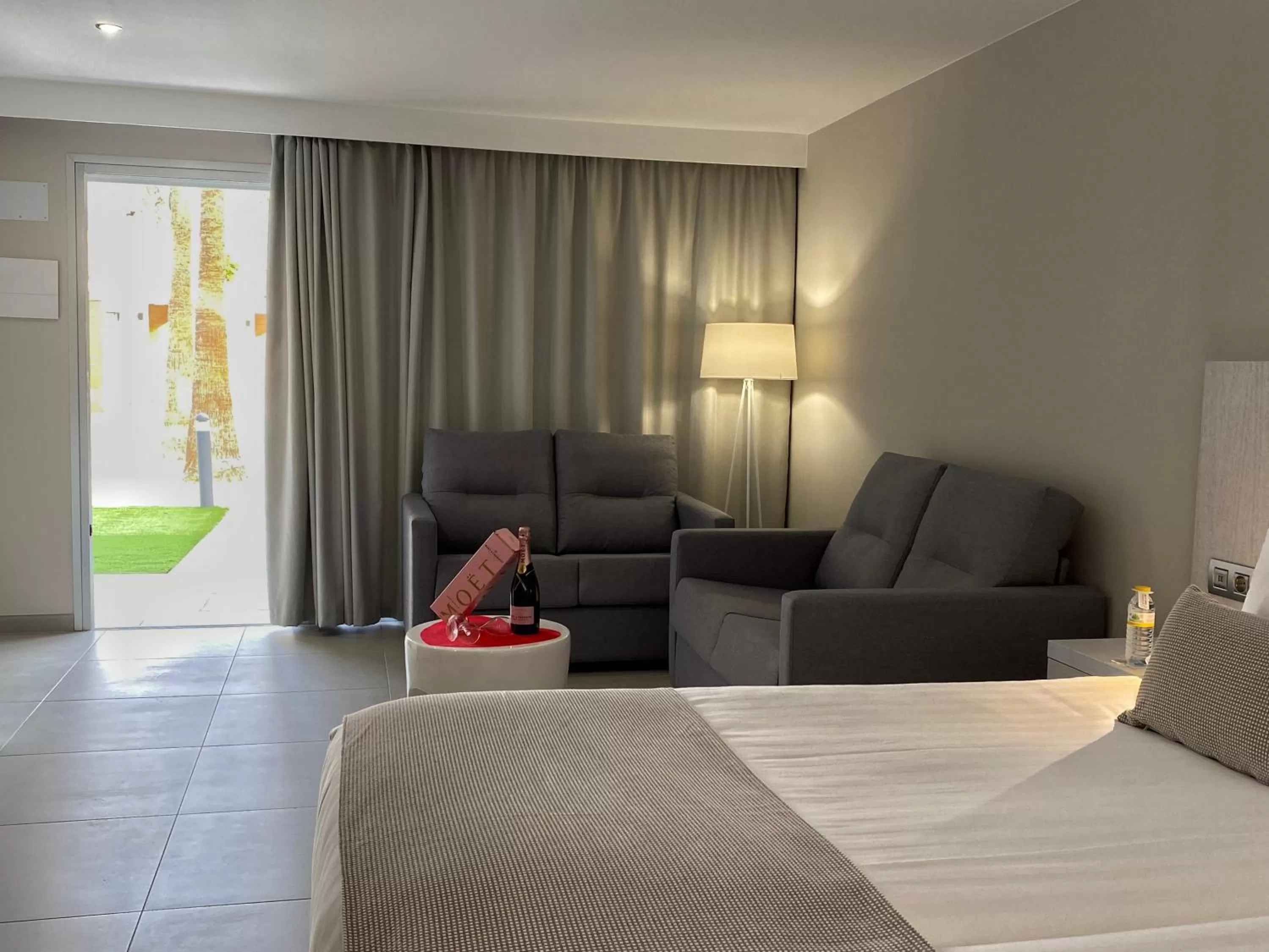 Living room in Sanom Beach Resort Only Adults