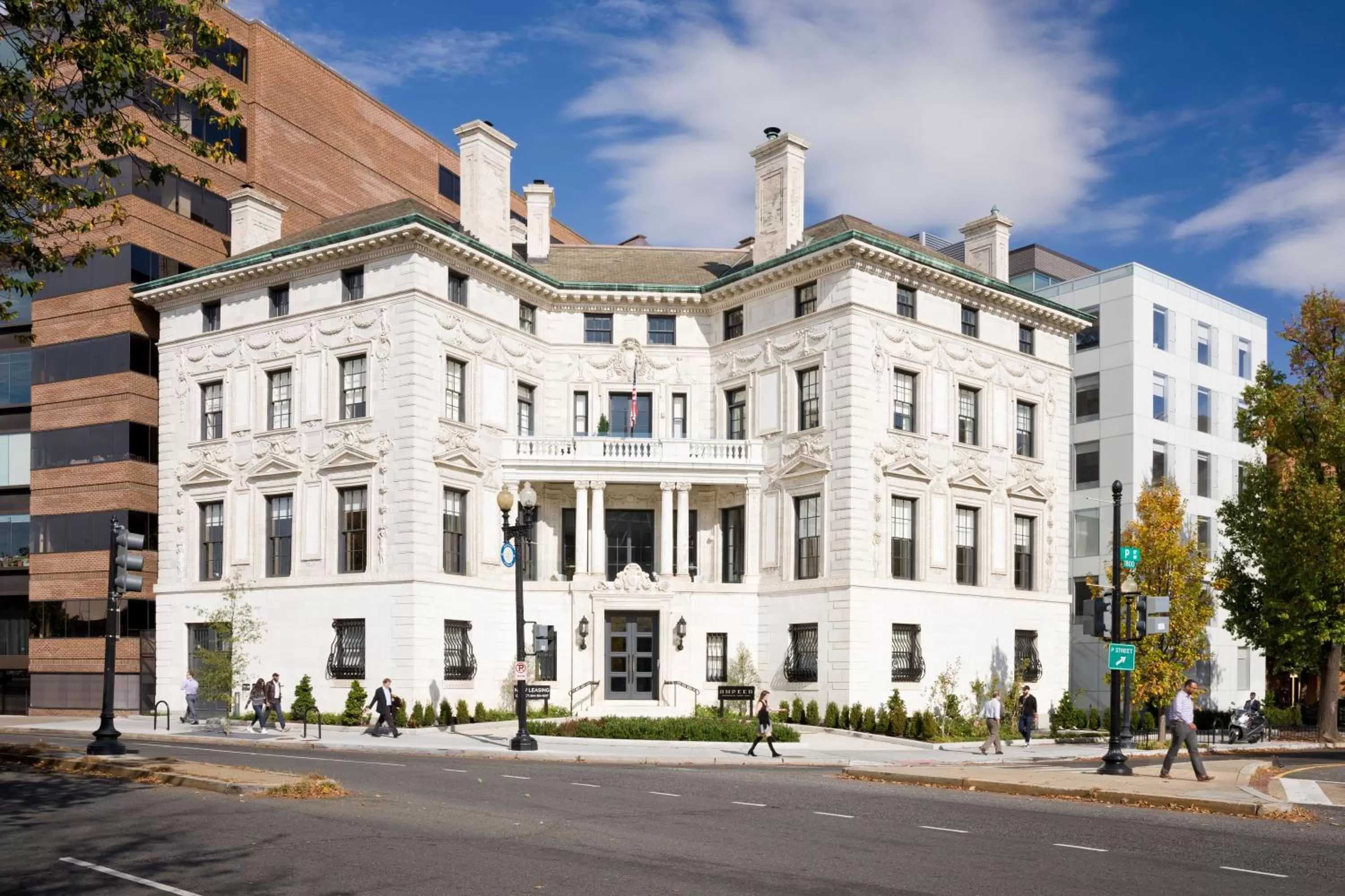 Property building in Placemakr Dupont Circle