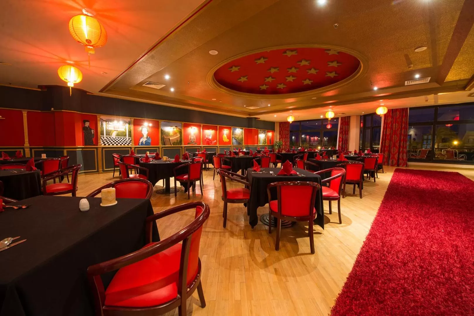 Restaurant/places to eat in Pharaoh Azur Resort