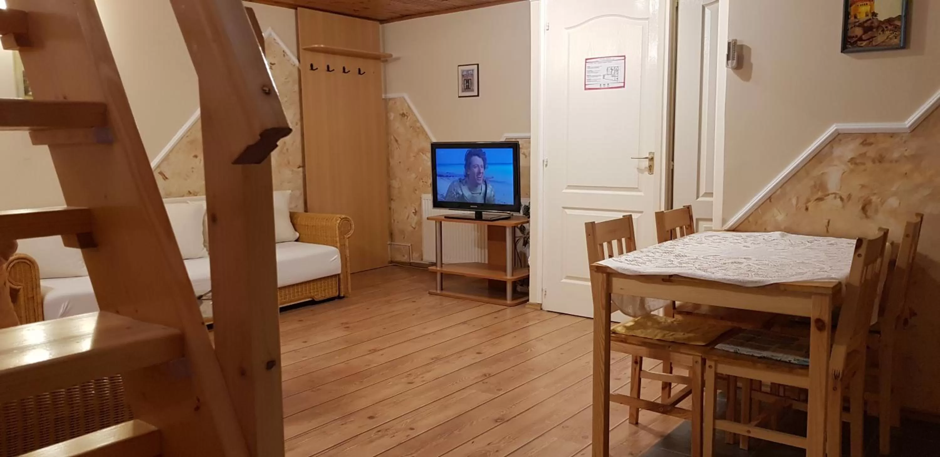 Central Panzió Gyula