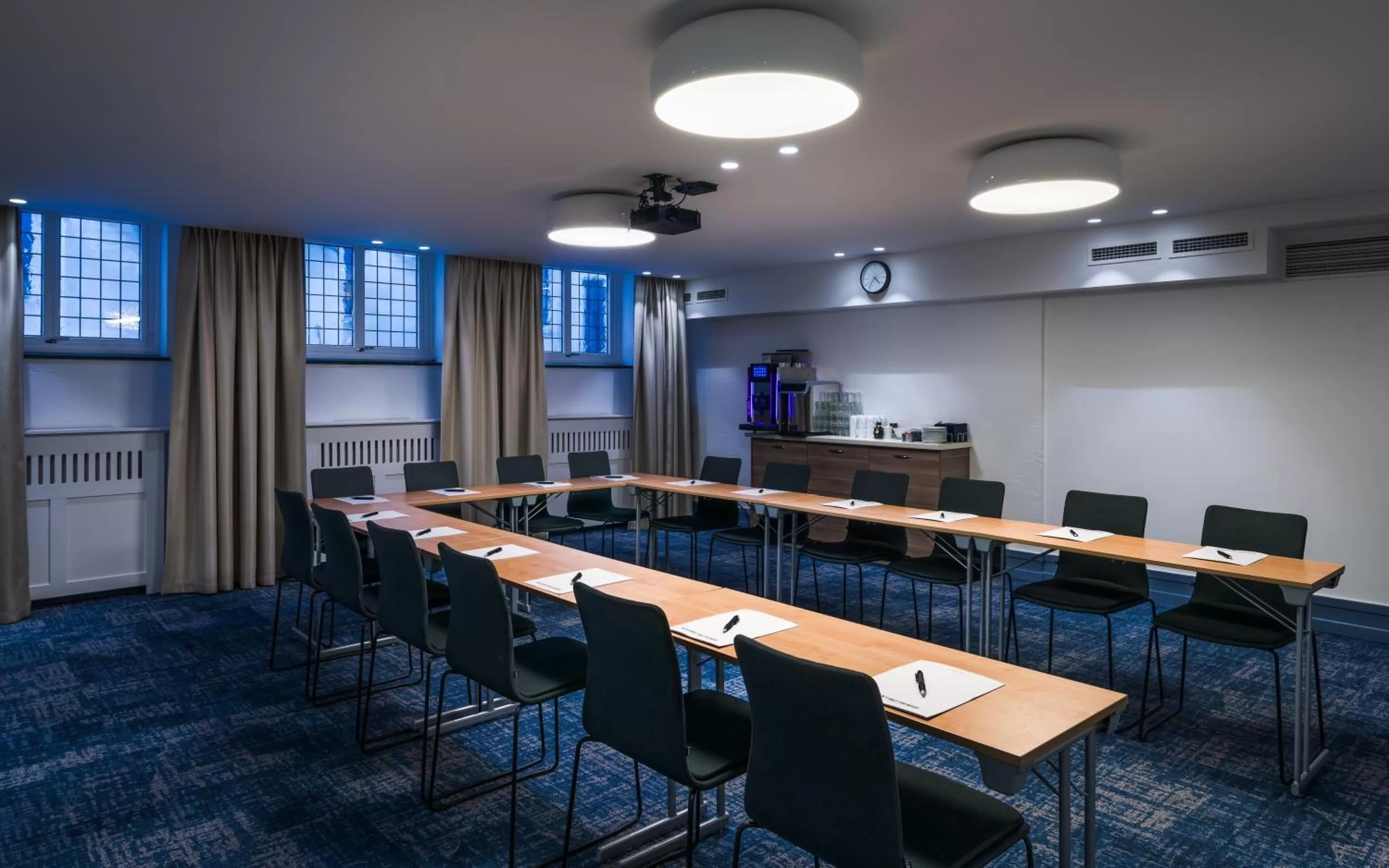 Meeting/conference room in Home Hotel Gabelshus