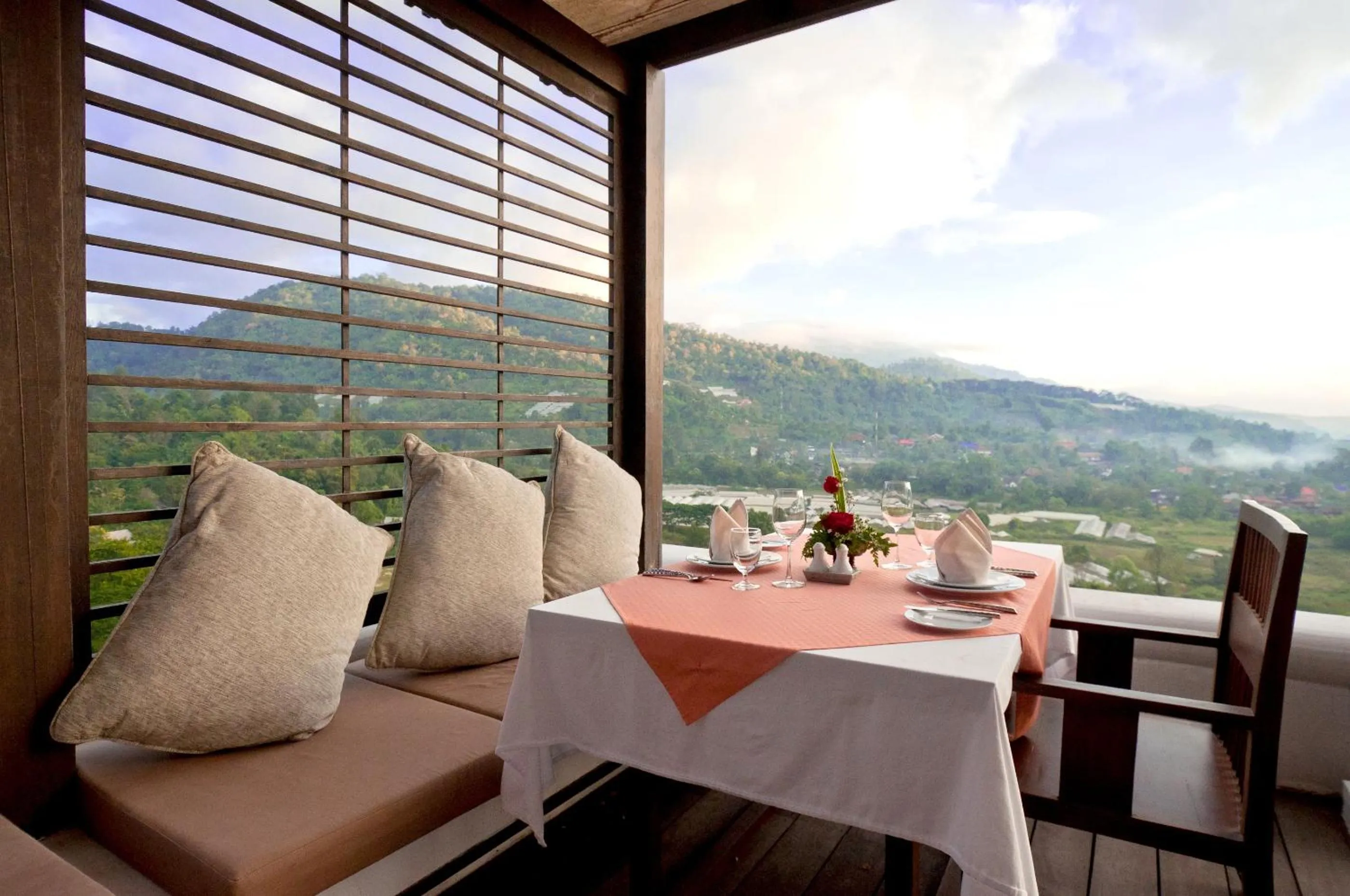 Restaurant/places to eat in Panviman Chiang Mai Spa Resort