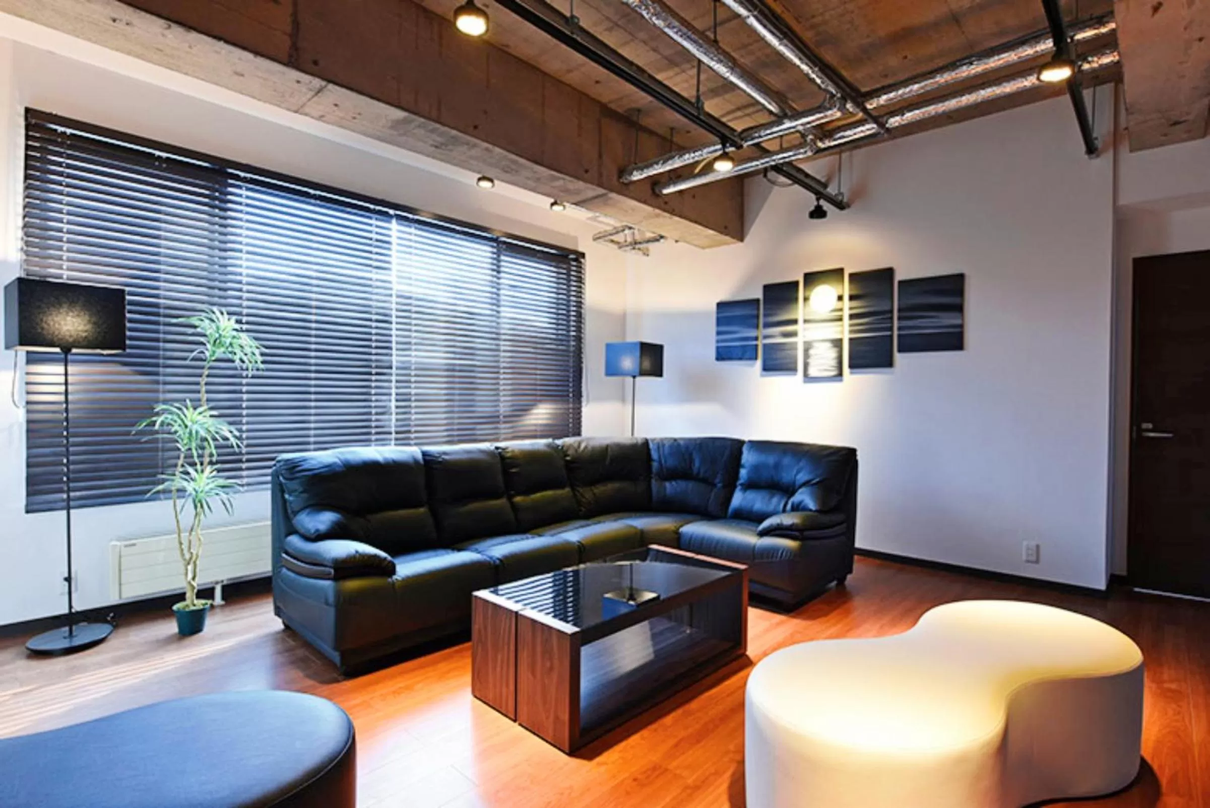 Living room, Seating Area in Hostel PLEASURE MARUYAMA