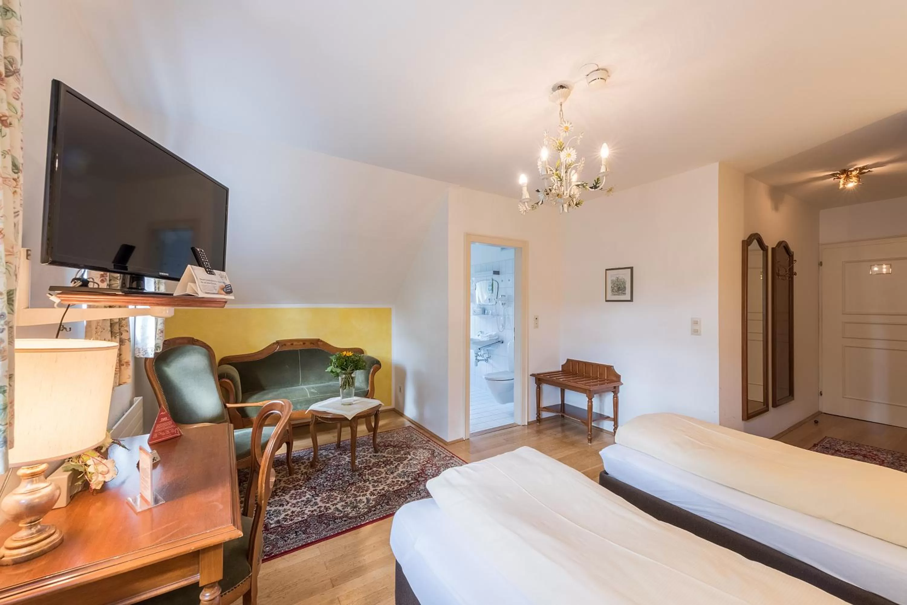 Twin Room in Hotel Gasthof Bräuwirth