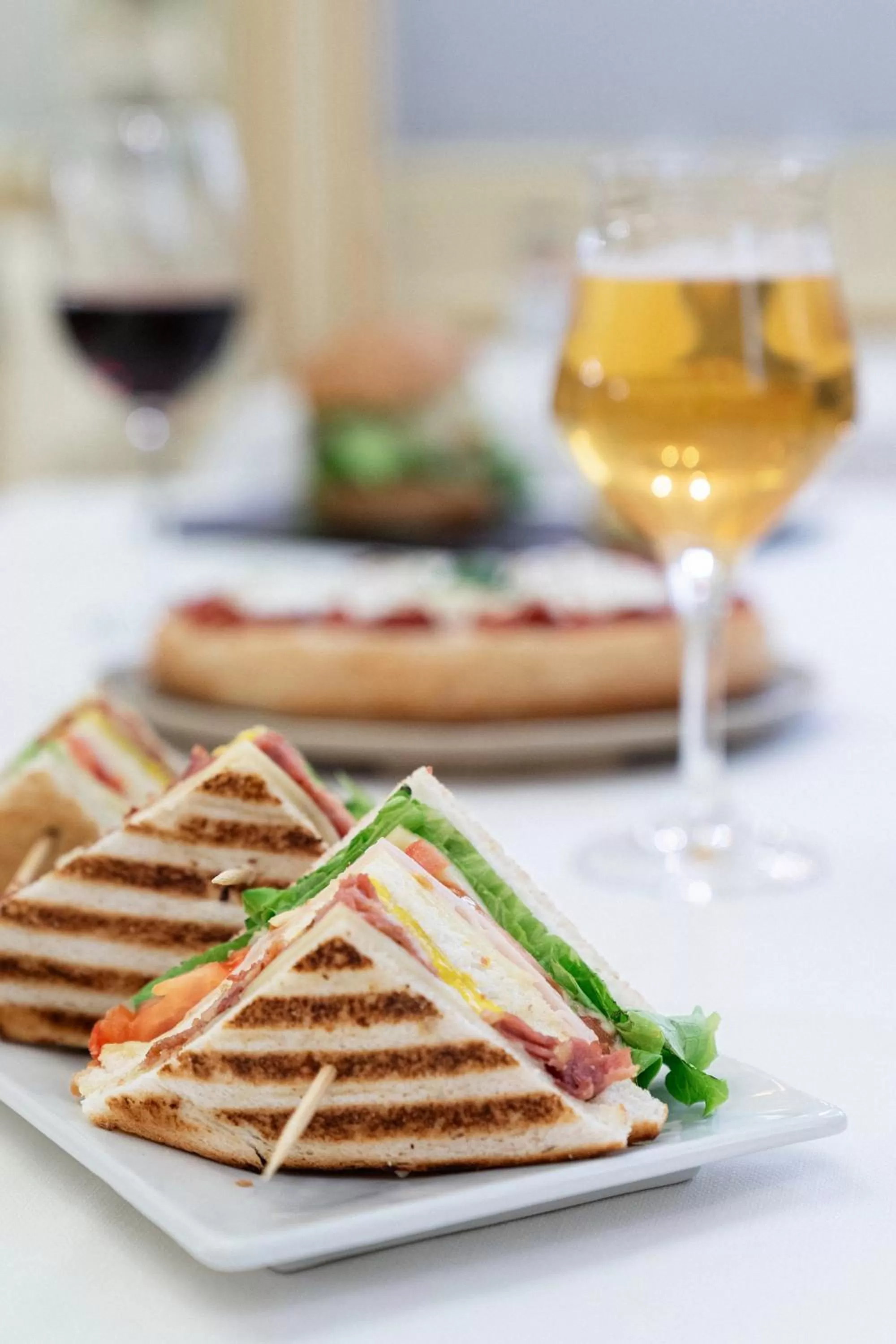 Restaurant/places to eat in Hotel Colombina