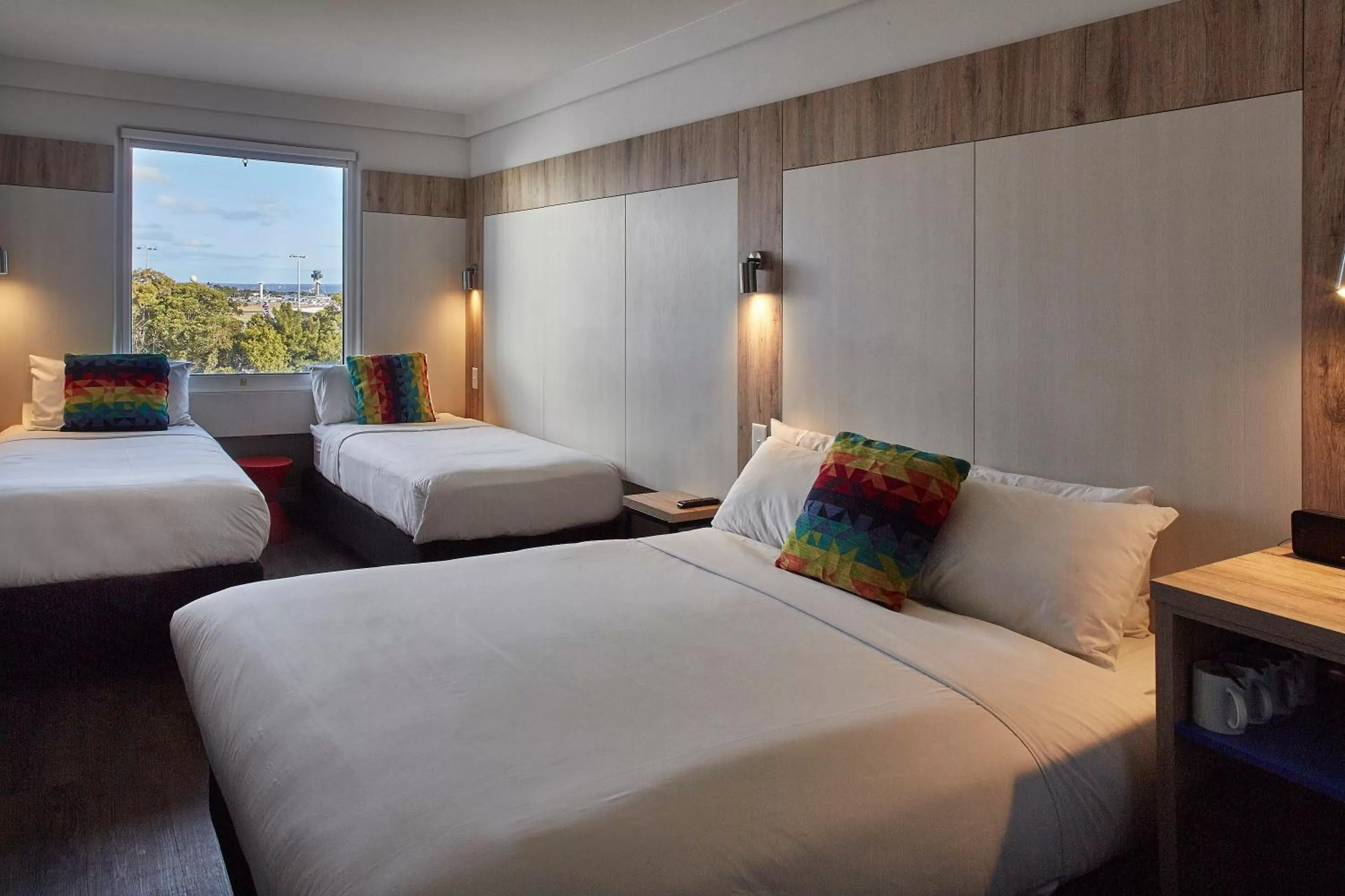 Photo of the whole room, Bed in ibis budget Sydney Airport