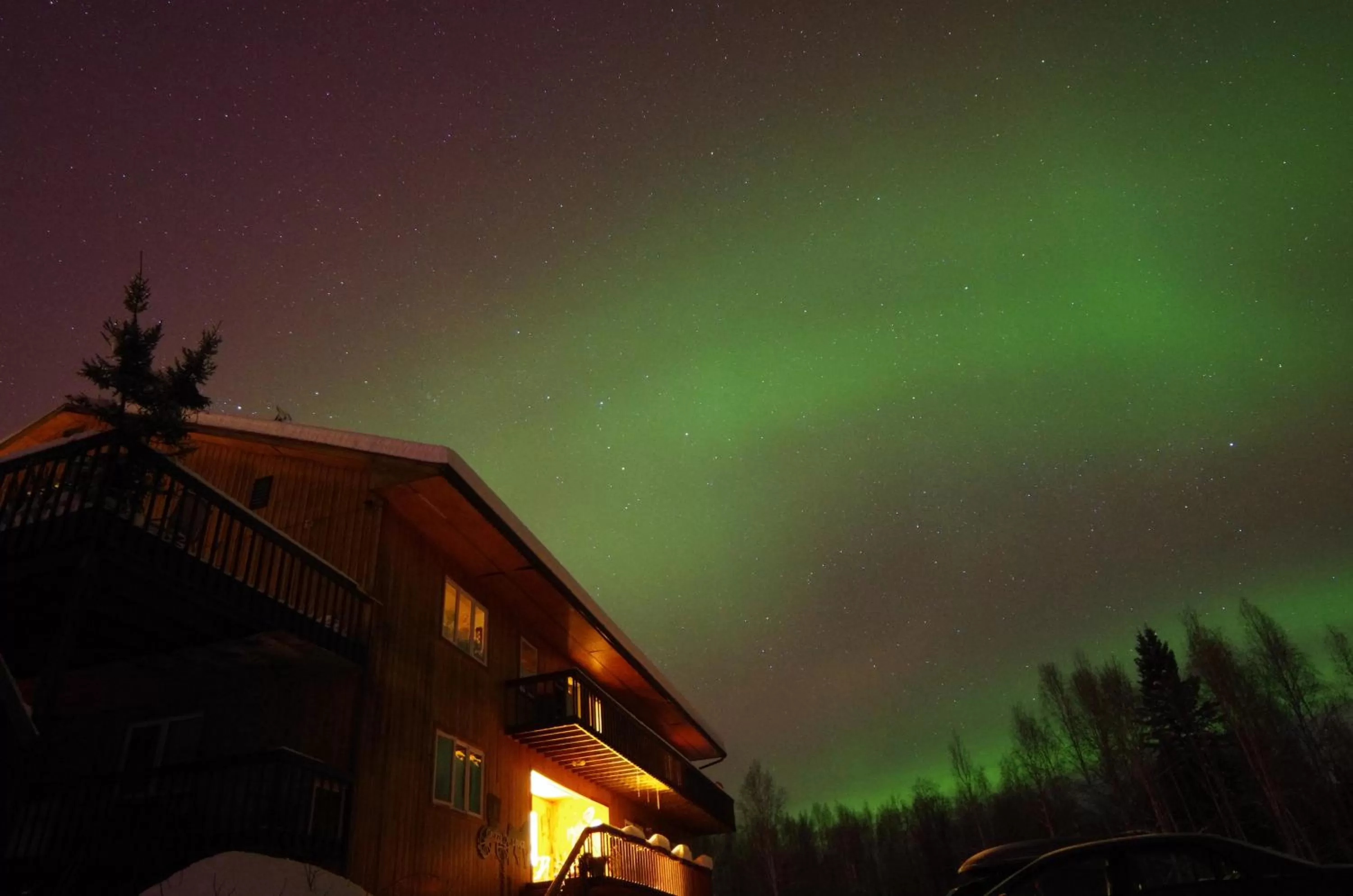 Facade/entrance, Property Building in Alaska Grizzly Lodge