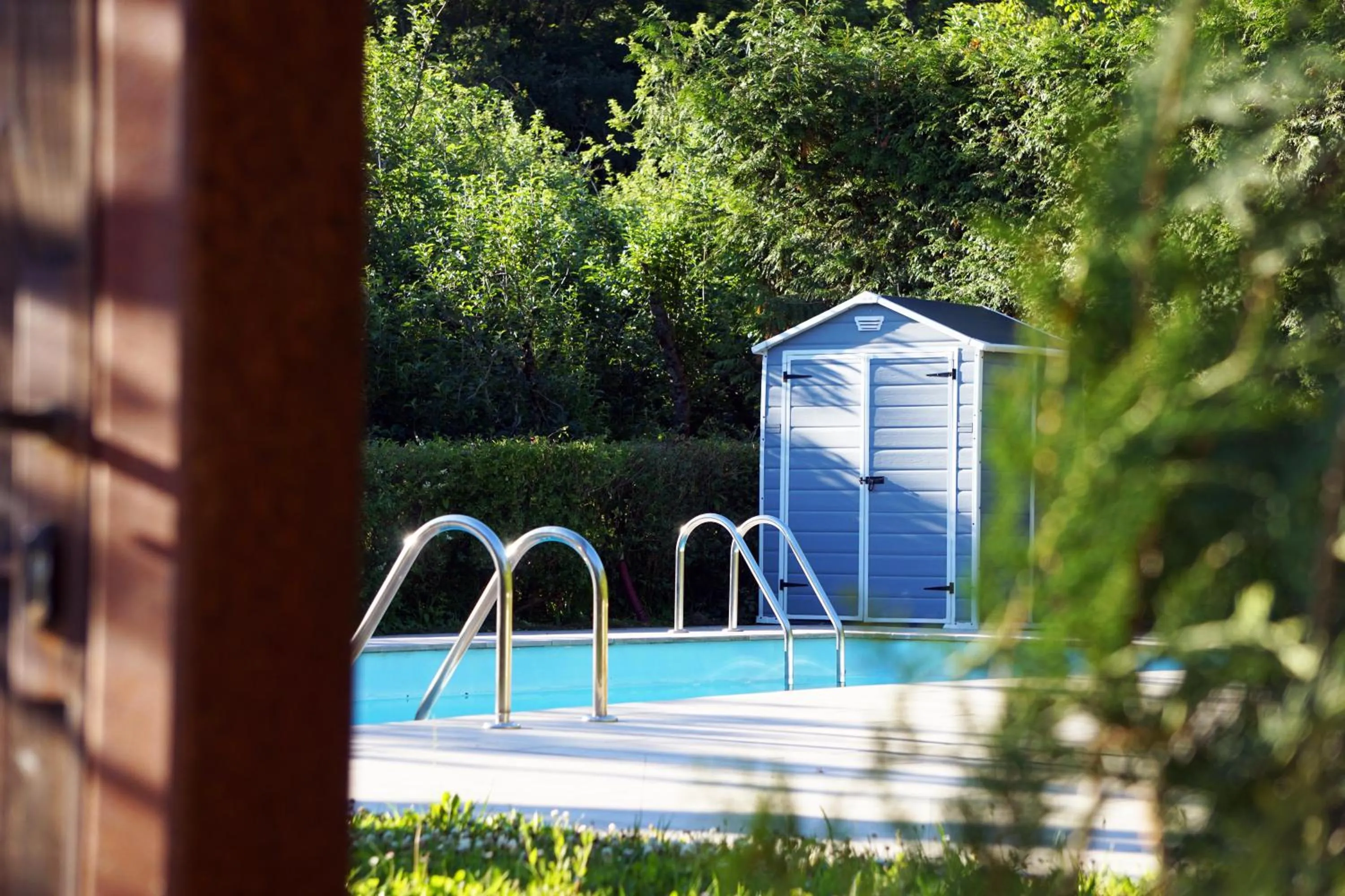 Swimming pool in Hotel Rural Sagarlore