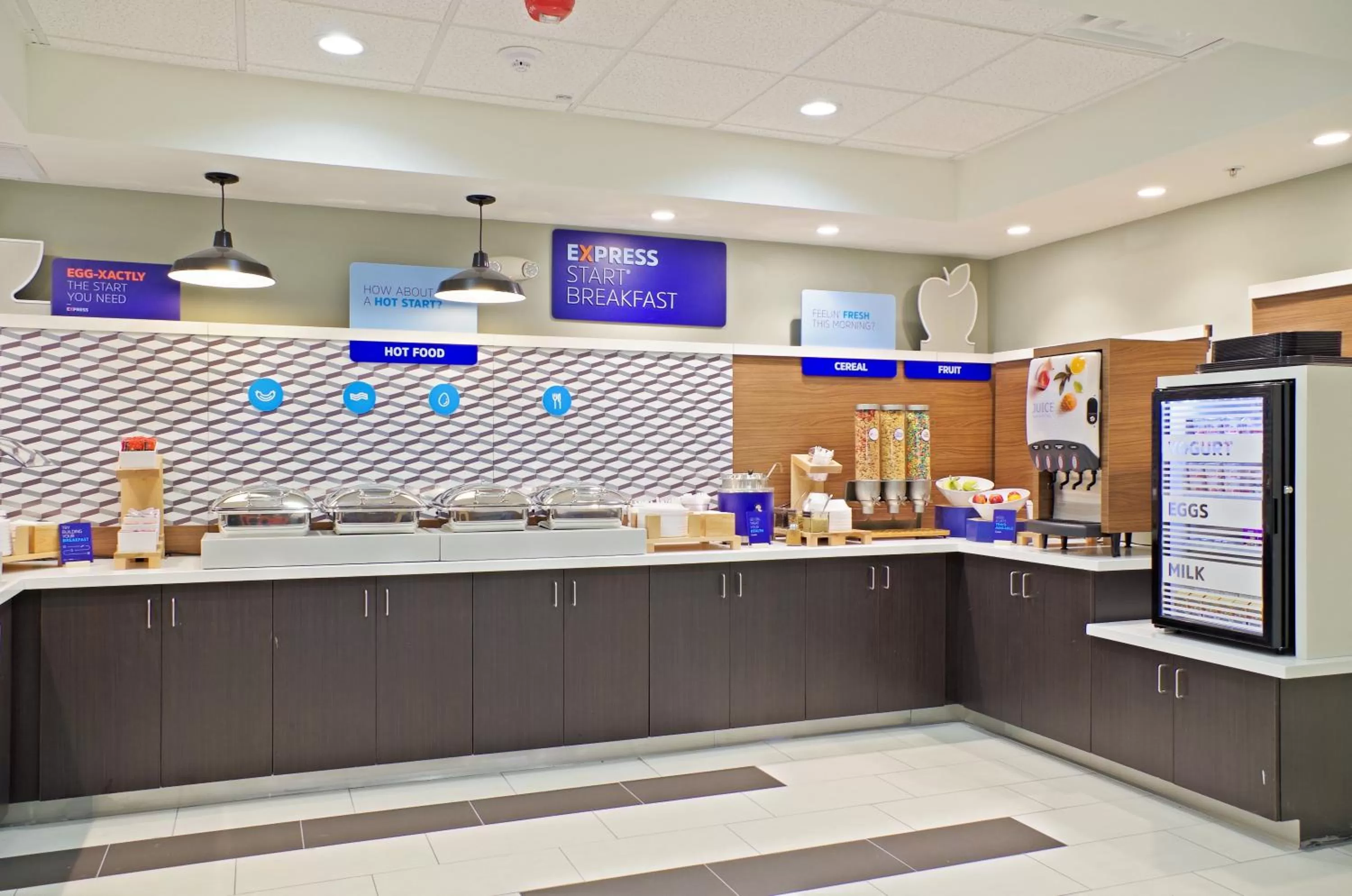 Breakfast in Holiday Inn Express & Suites - Phoenix North - Scottsdale by IHG