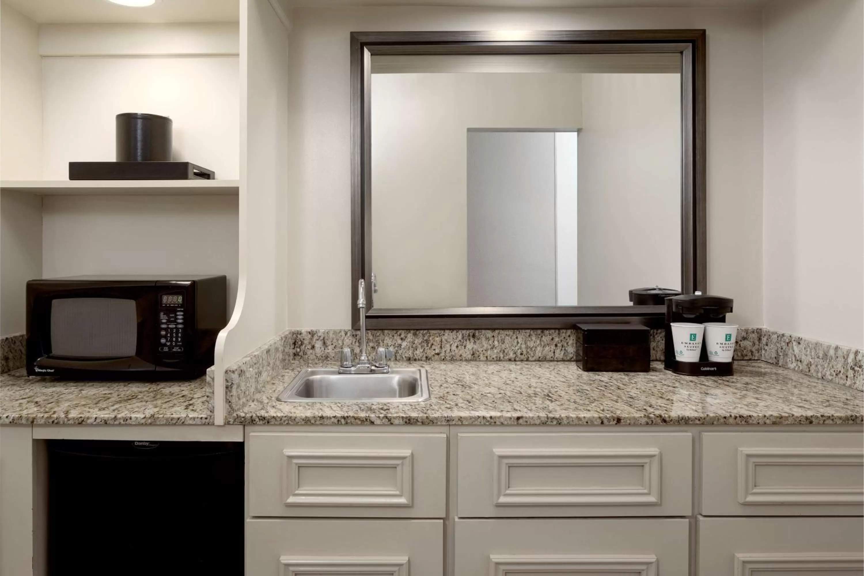 Photo of the whole room in Embassy Suites by Hilton Tampa Airport Westshore