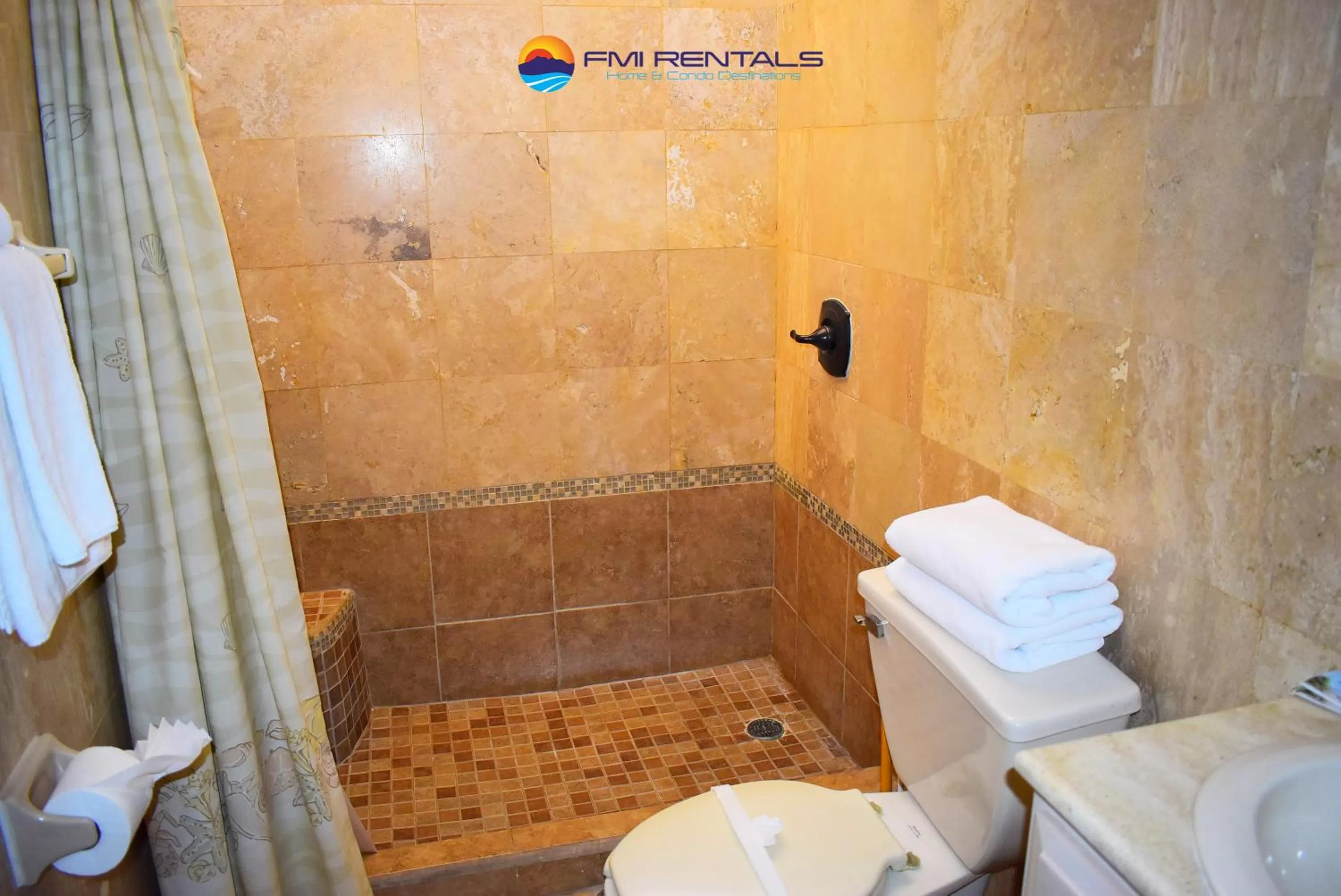 Shower, Bathroom in Marina Pinacate Villa-08