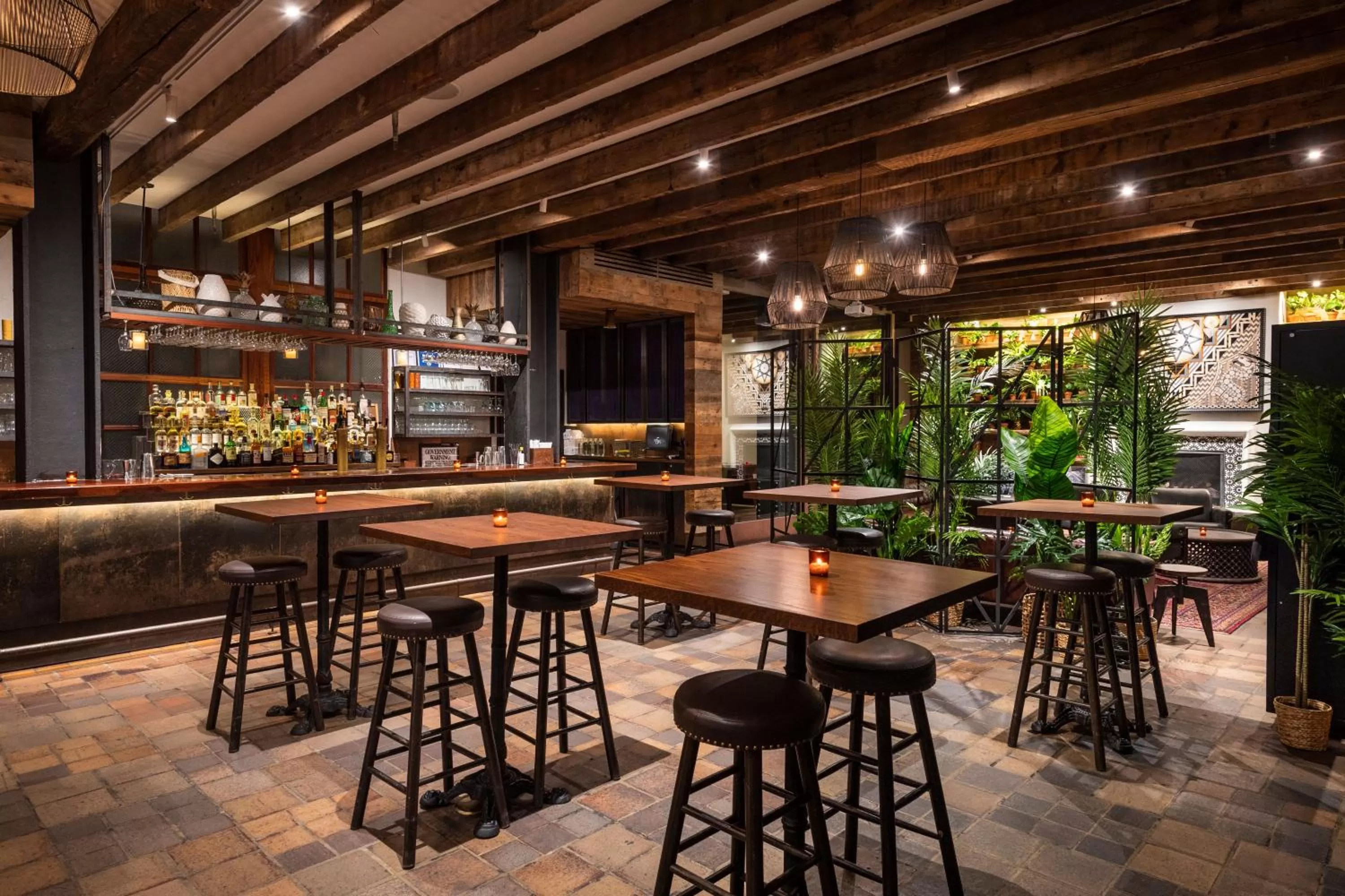 Restaurant/places to eat in Pod 39