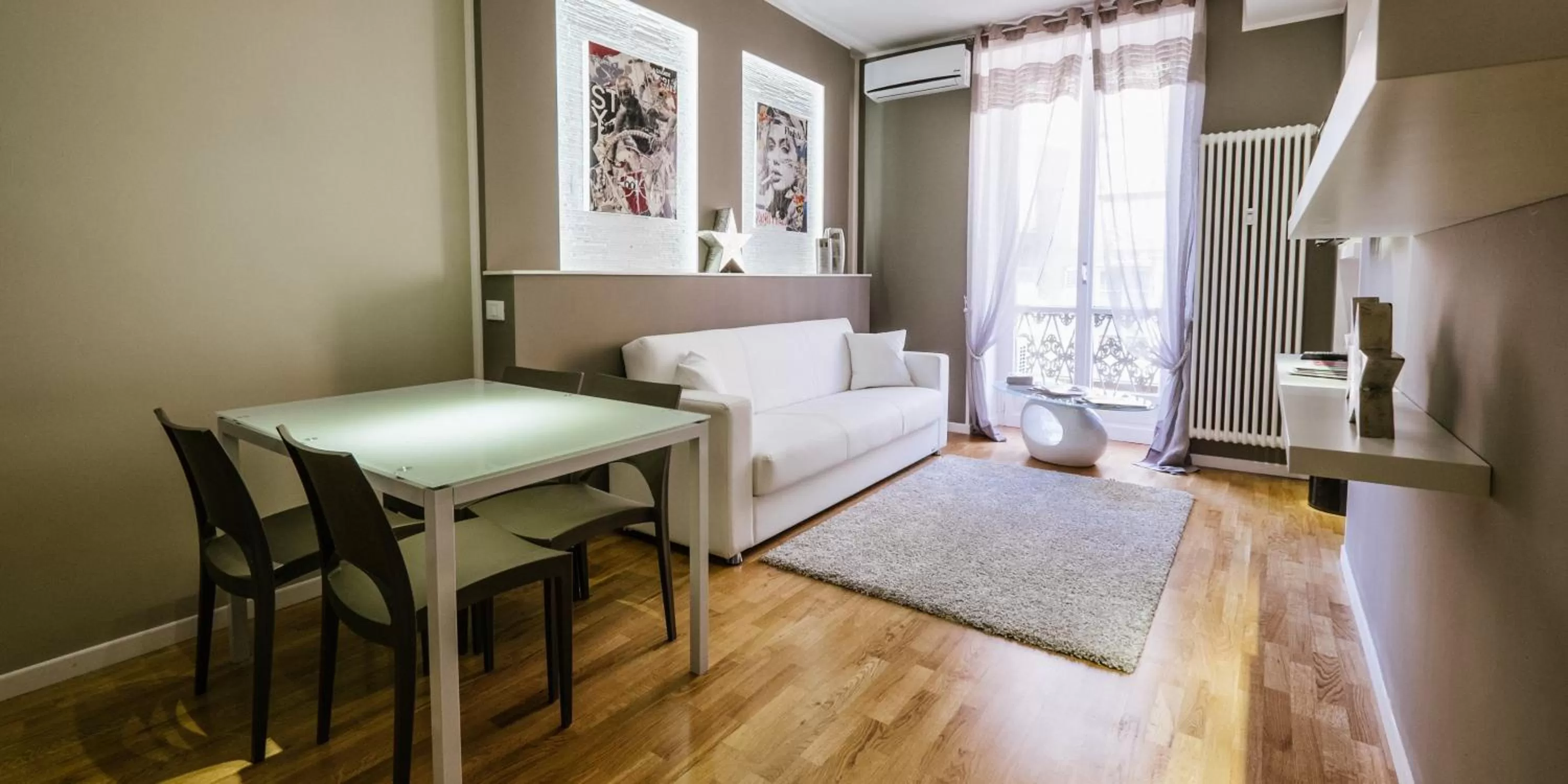 Living room, Bed in Apart Hotel Torino