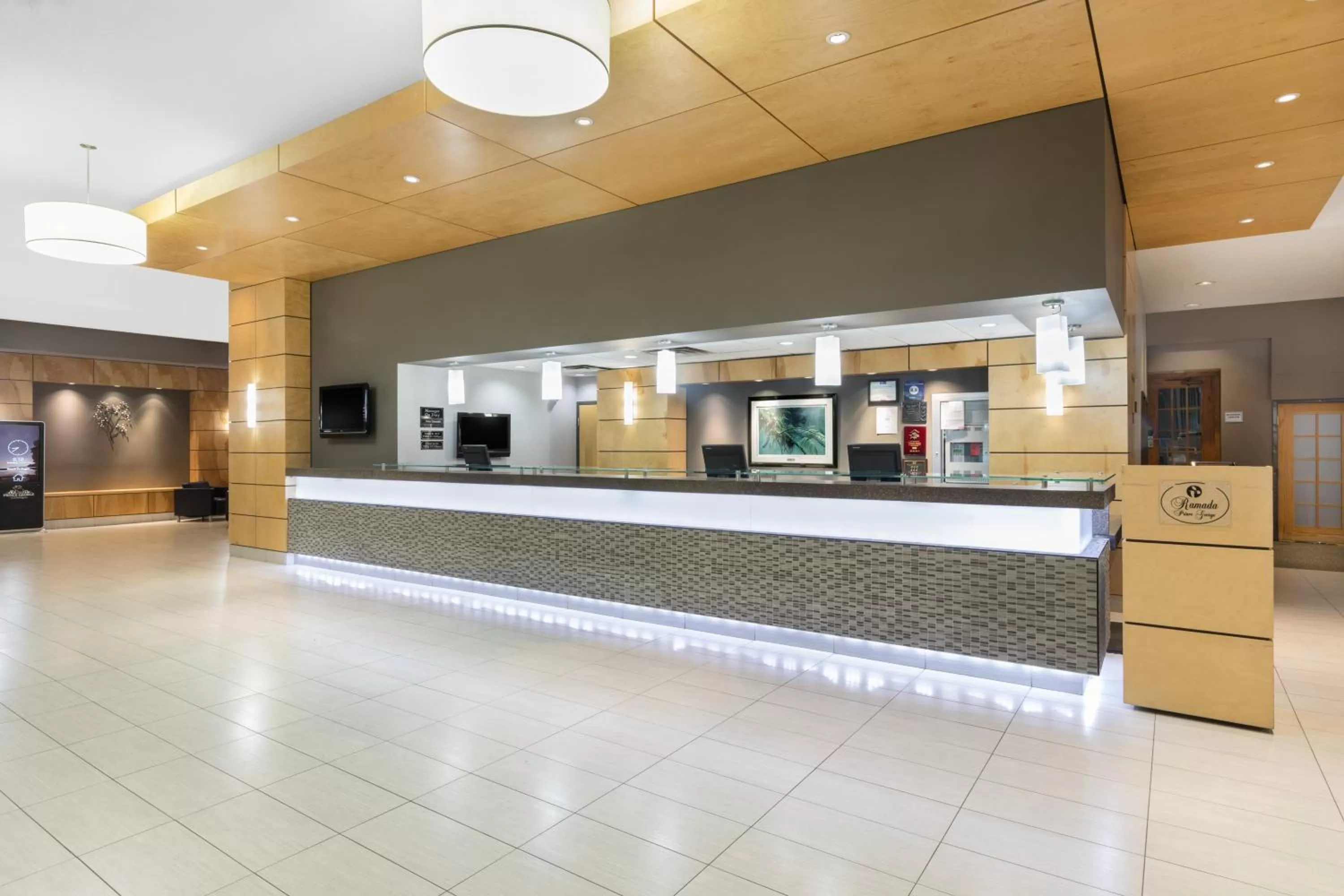 Lobby or reception in Ramada Plaza by Wyndham Prince George