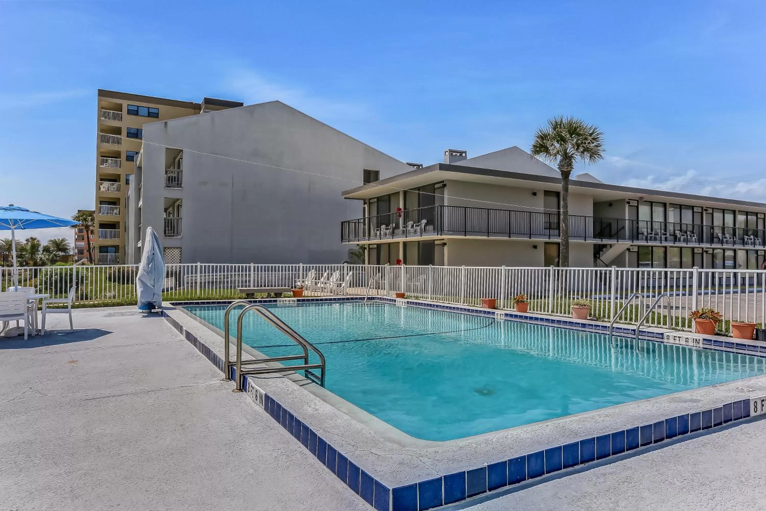 Property building in Beachside Motel - Amelia Island