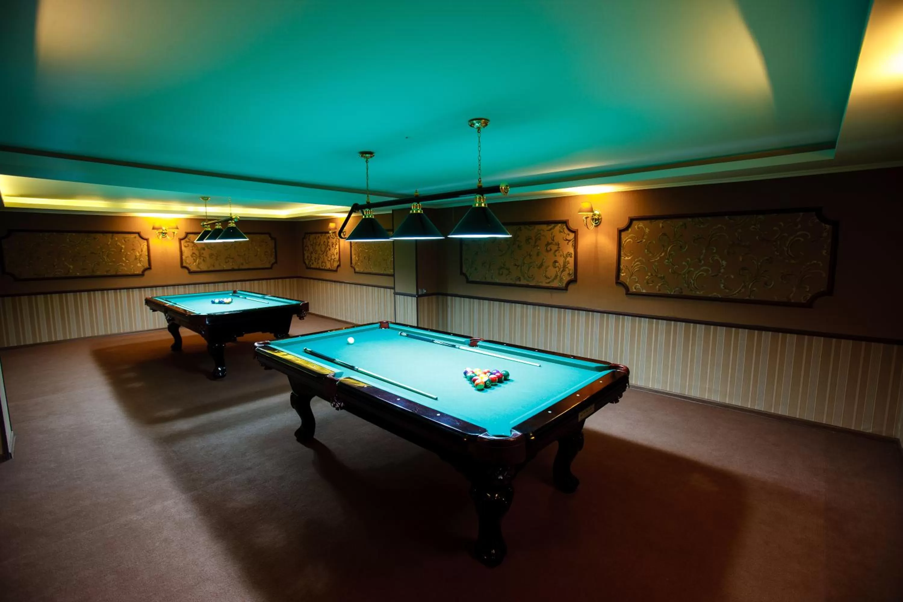 Billiard in Cruise Hotel