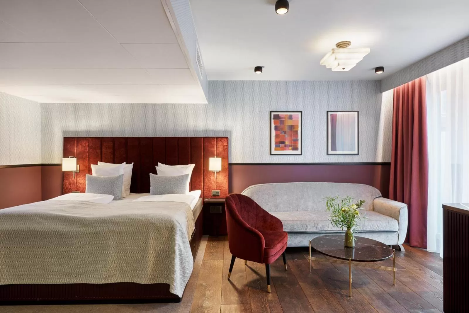 Living room, Bed in WIDE Hotel