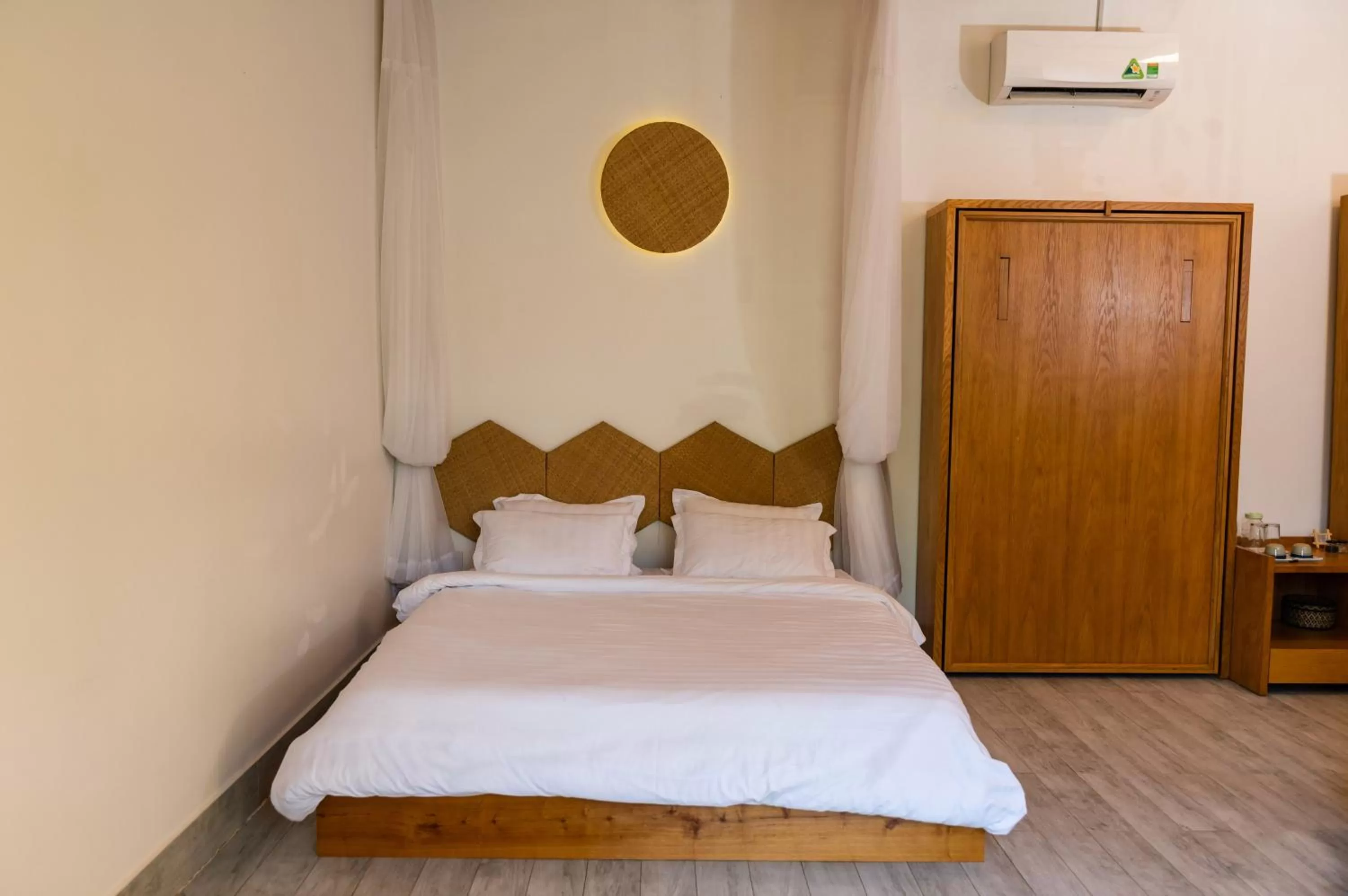 Bedroom, Bed in Binh Minh Eco Lodge