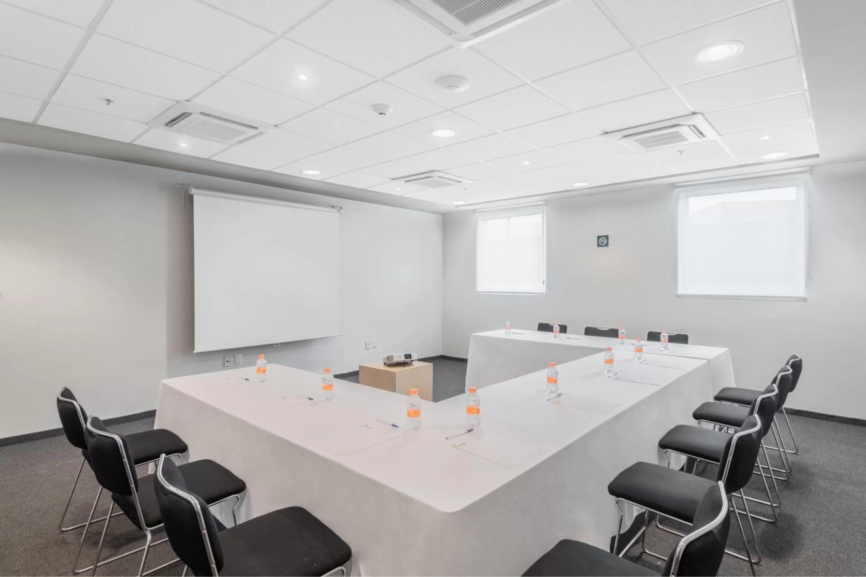 Meeting/conference room in City Express Junior by Marriott Villahermosa