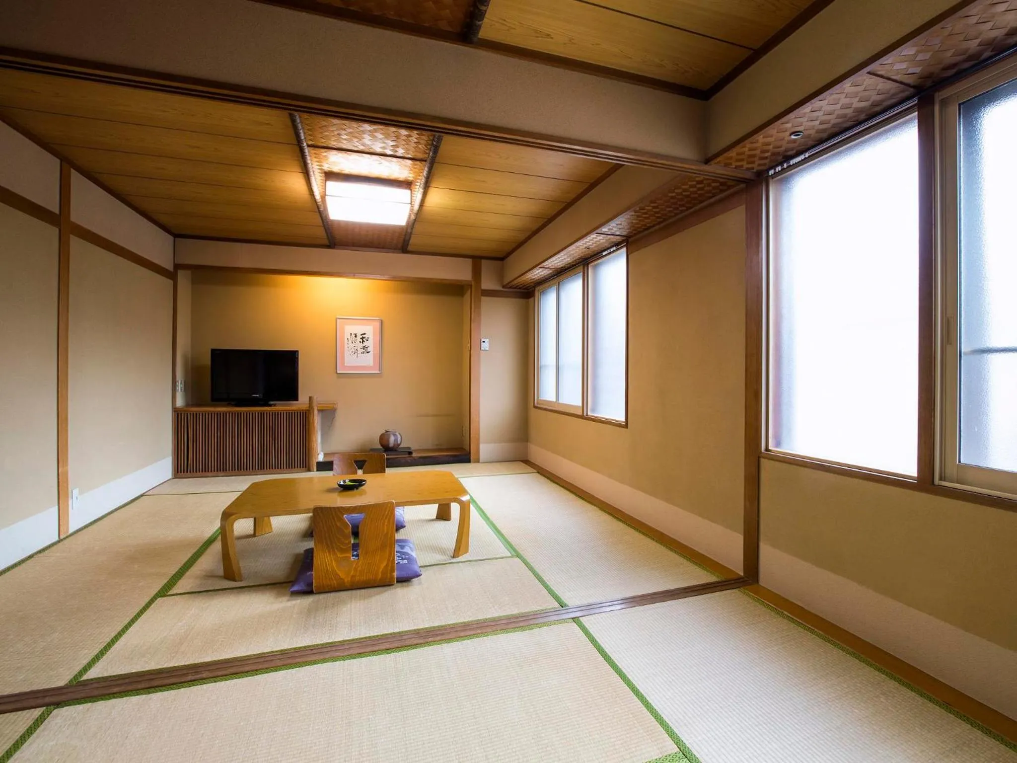 Photo of the whole room in Toya Kohan Tei