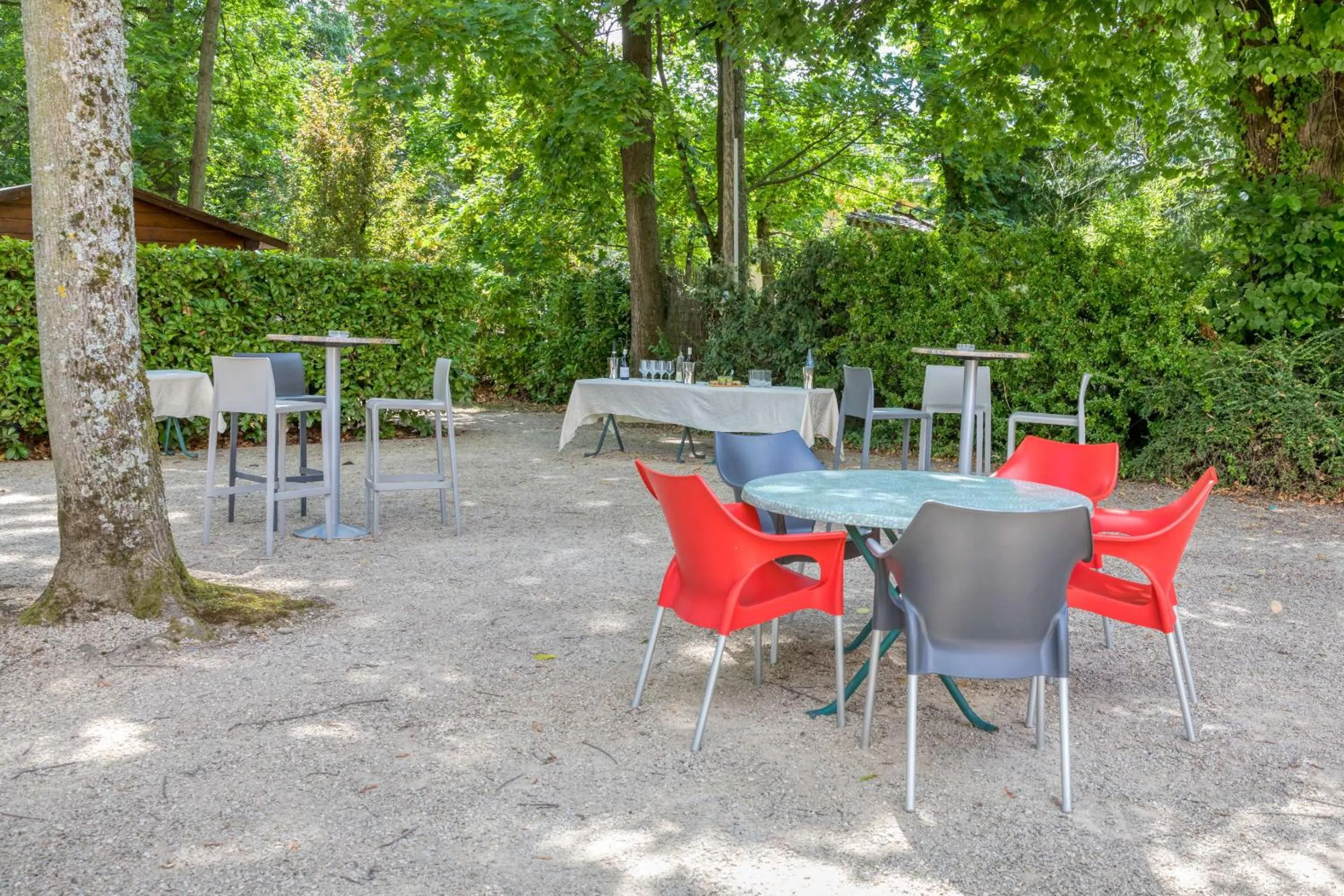 Patio in La Commanderie de Champarey