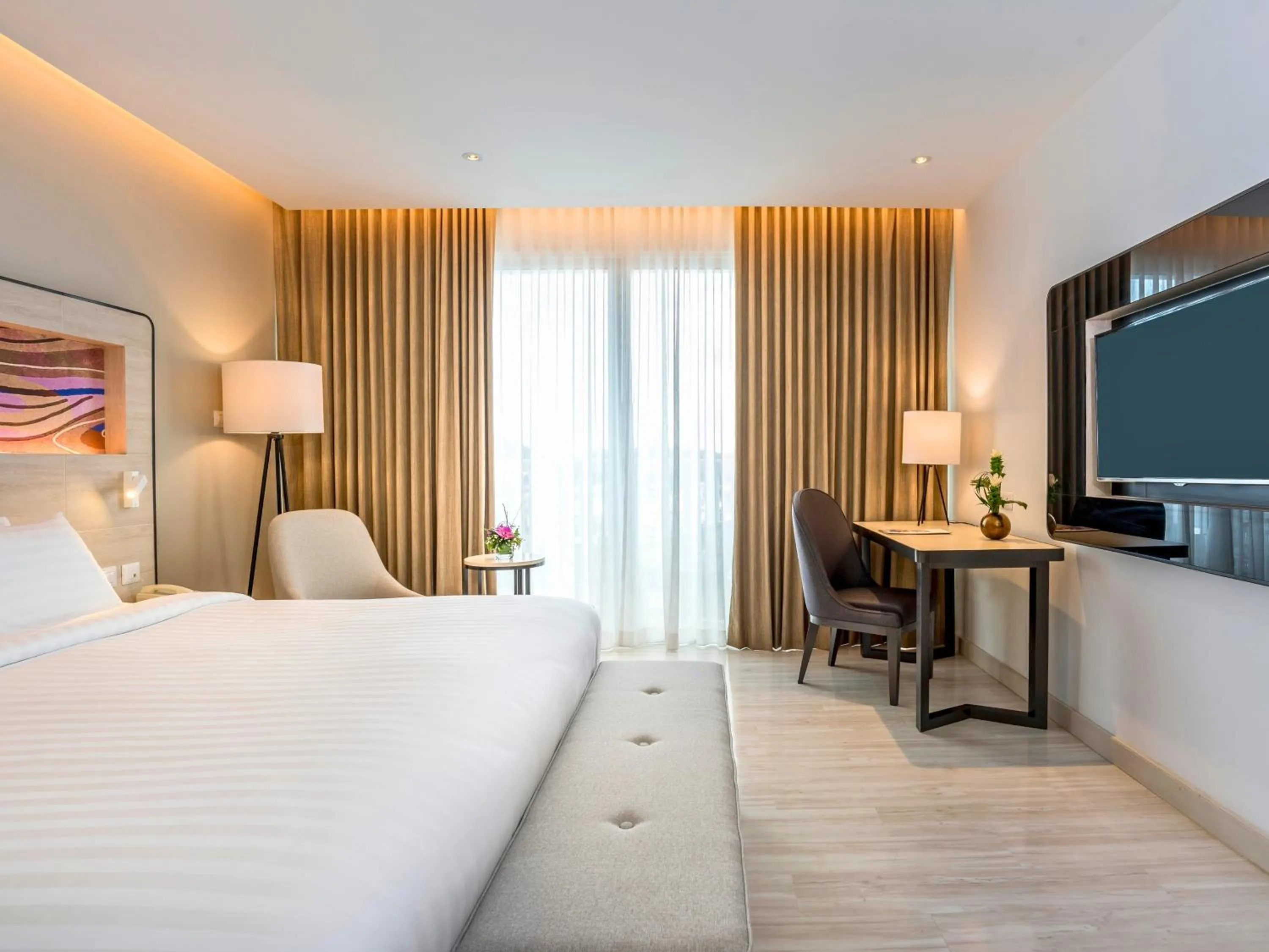 Bed in Novotel Phuket City Phokeethra