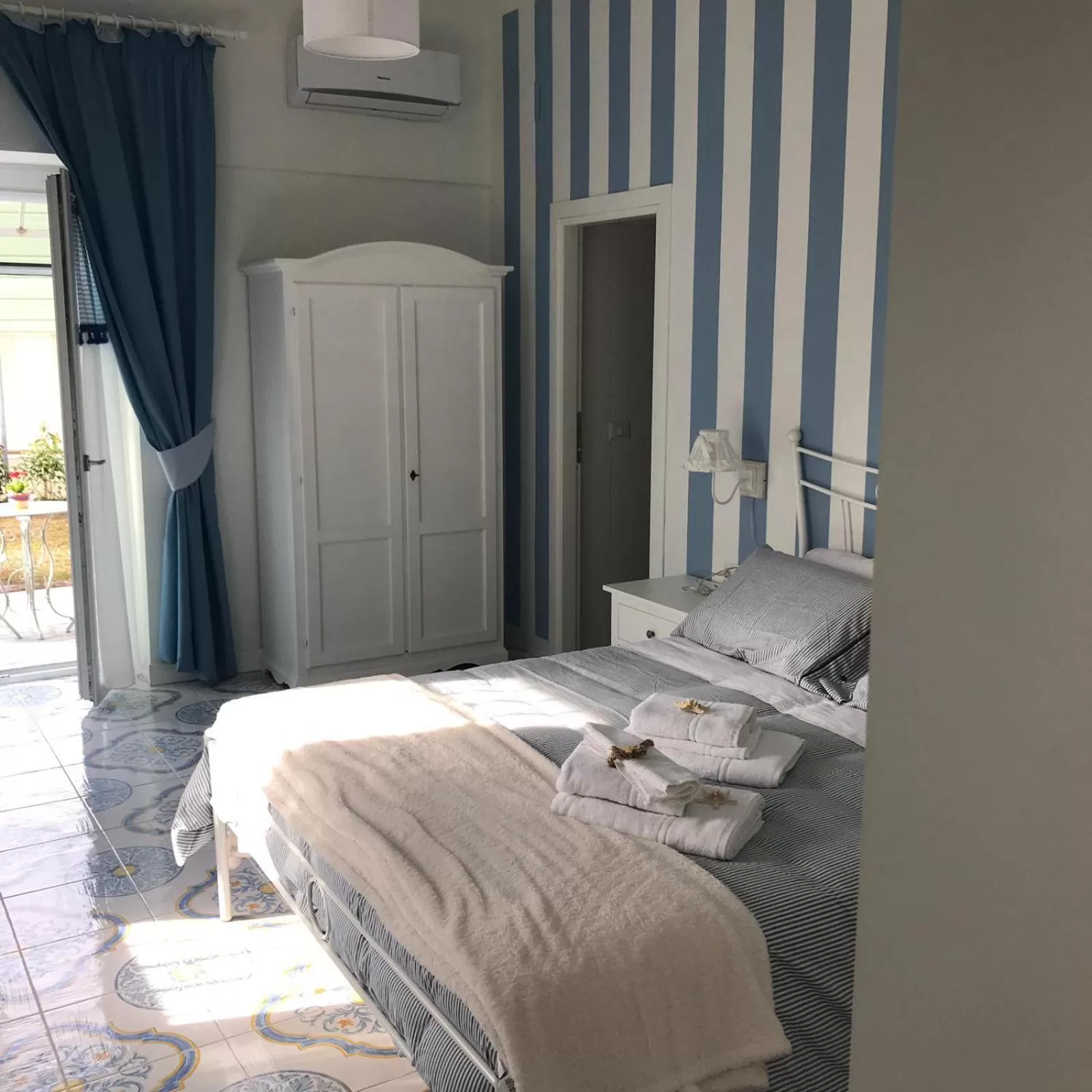 Bed in IL GIARDINO DEI GLICINI