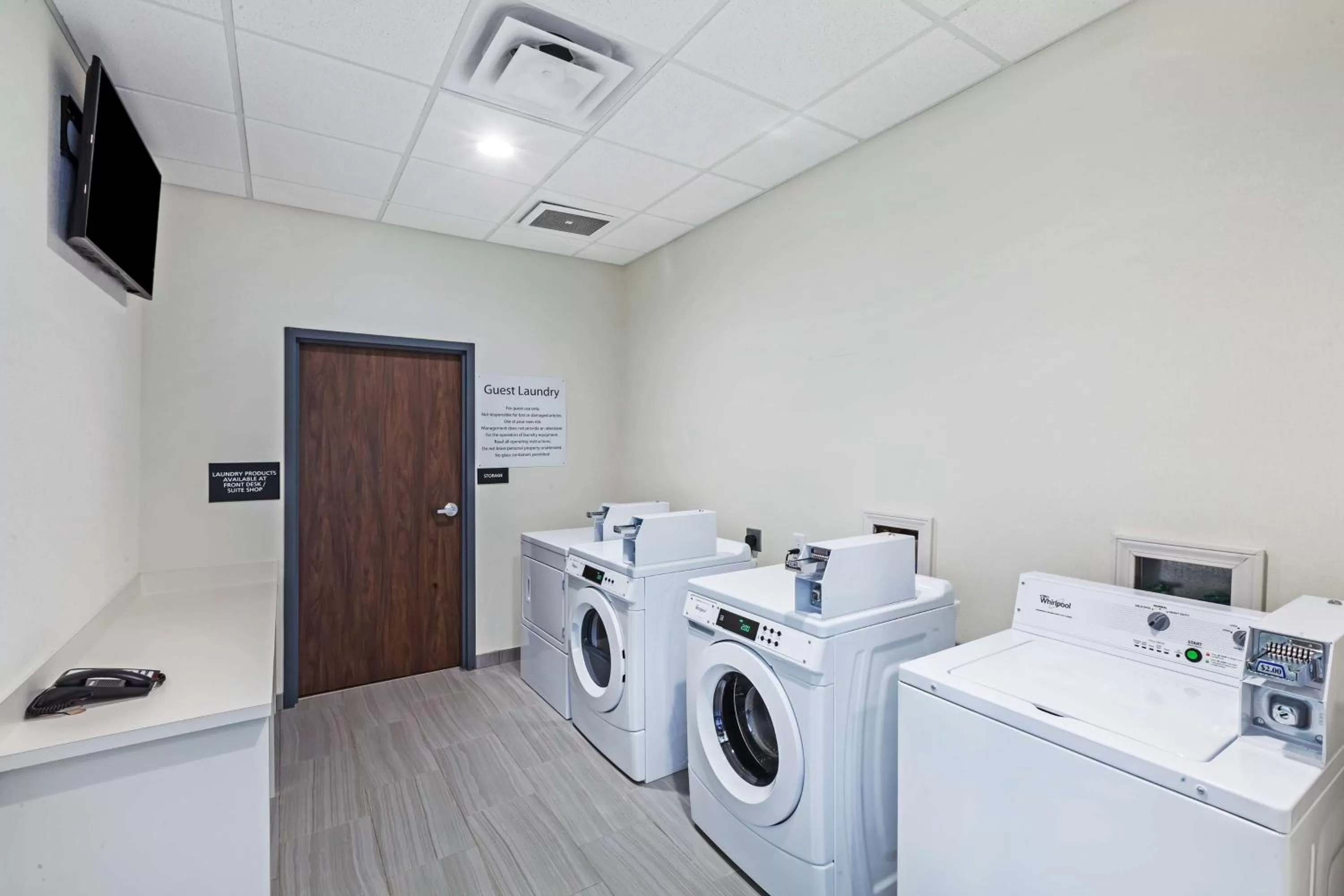 Property building in Hampton Inn Ozona