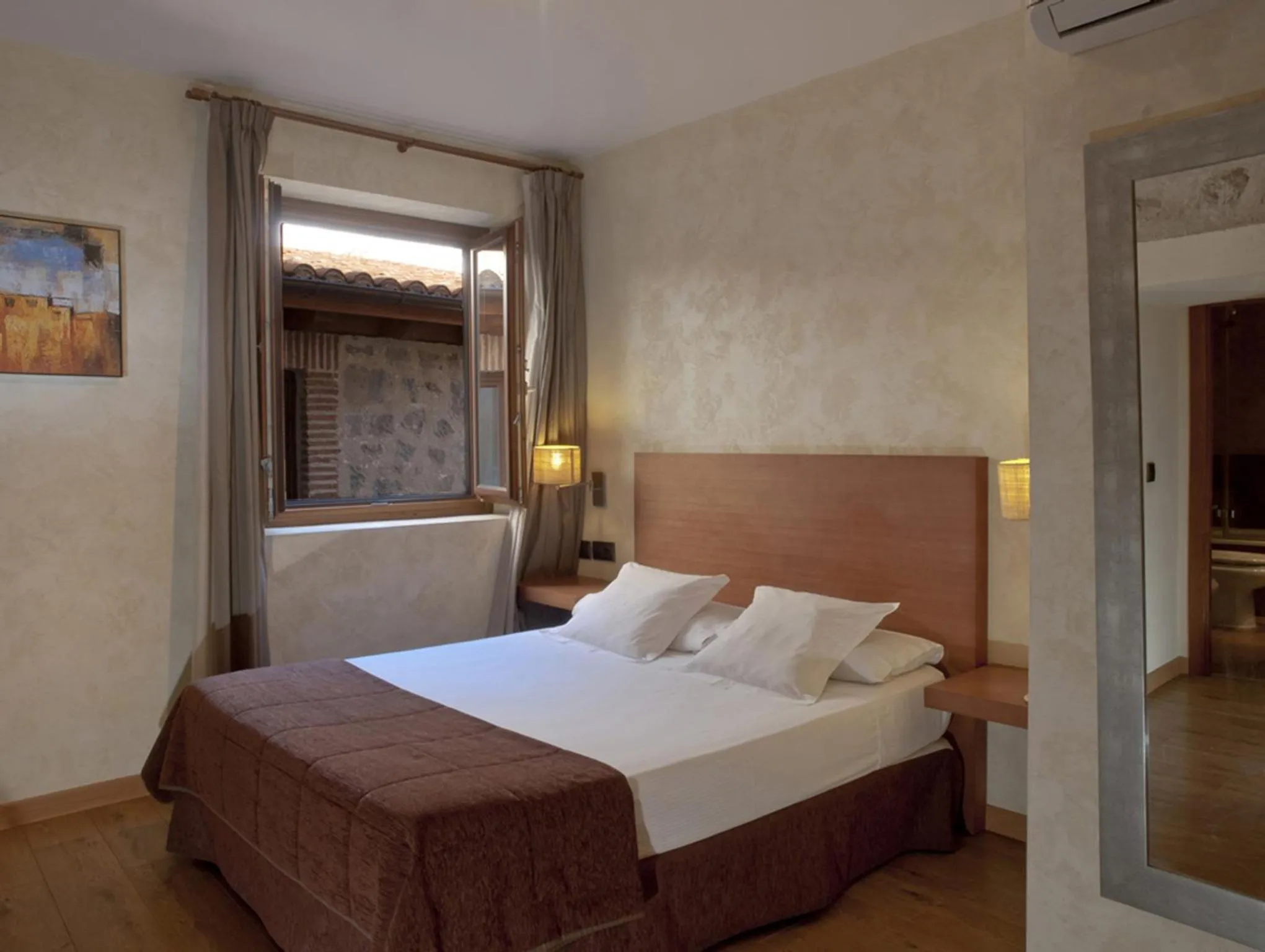 Standard Queen Room in Hotel Las Leyendas