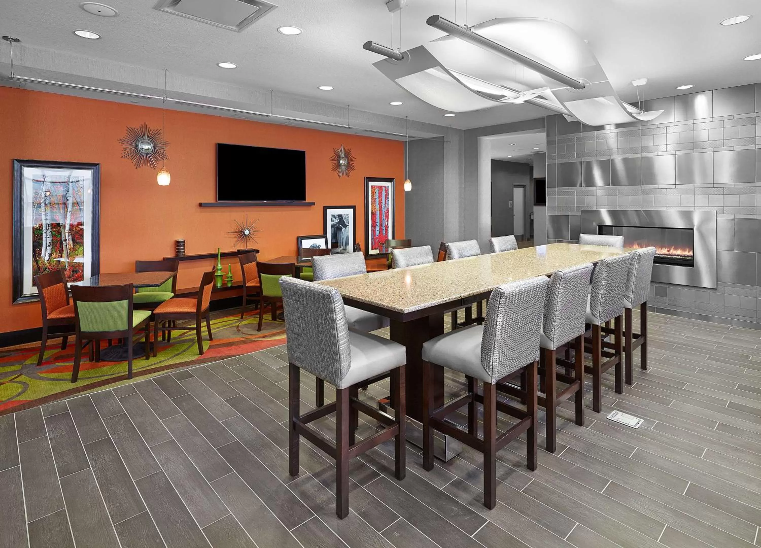 Restaurant/places to eat in Hampton Inn by Hilton Calgary Airport North