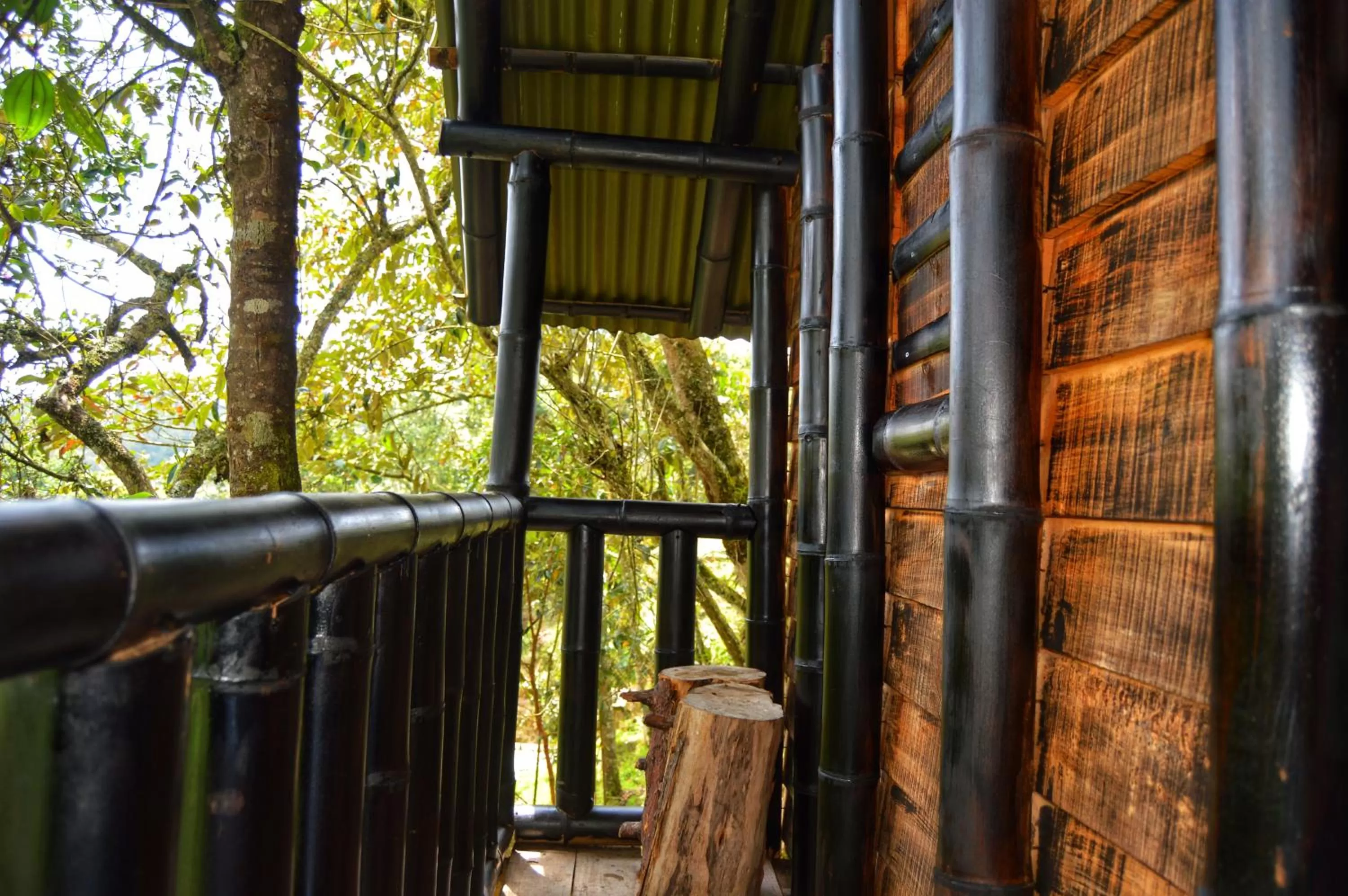 Balcony/Terrace in Cabañas Rústicas El Viejo Tambo By Rotamundos