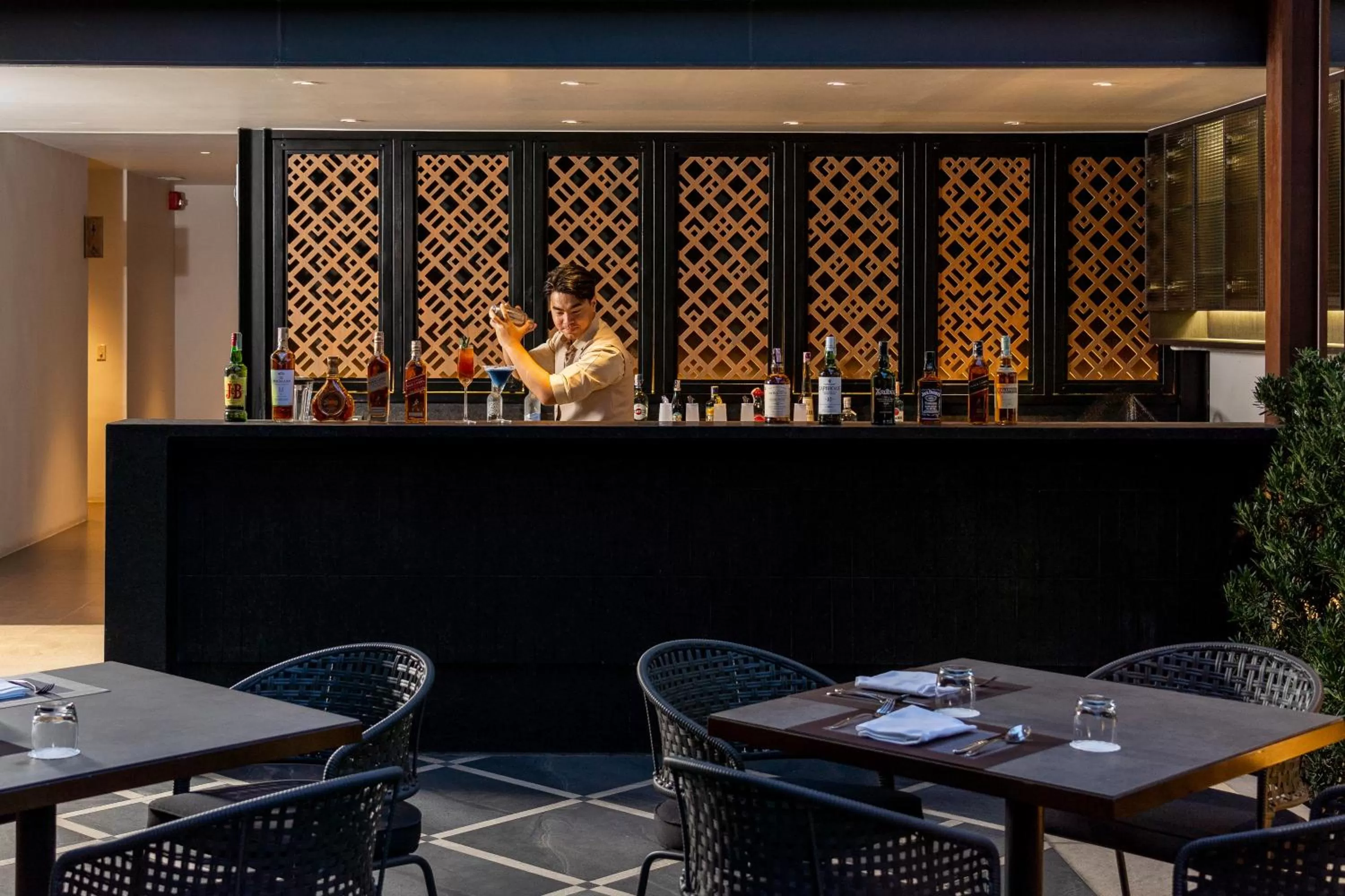 Restaurant/places to eat in Villa Deva Resort & Hotel Bangkok