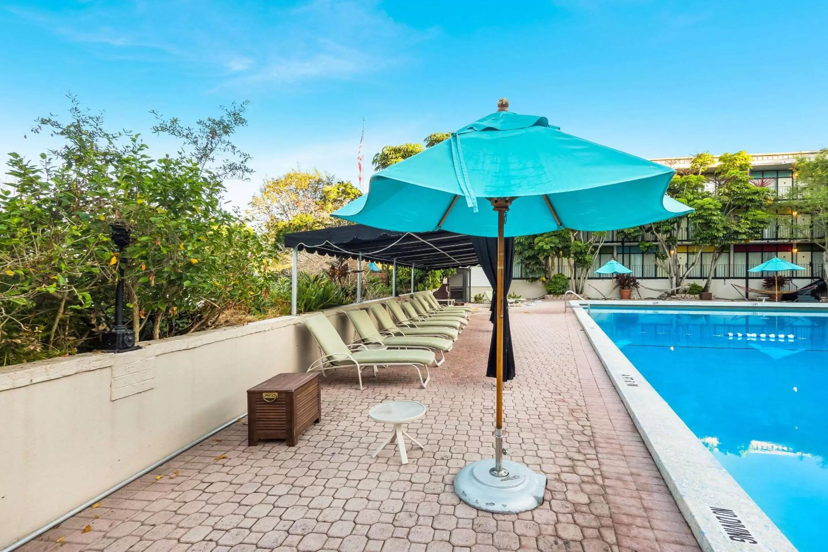 On site, Swimming Pool in Econo Lodge Winter Haven Chain of Lakes