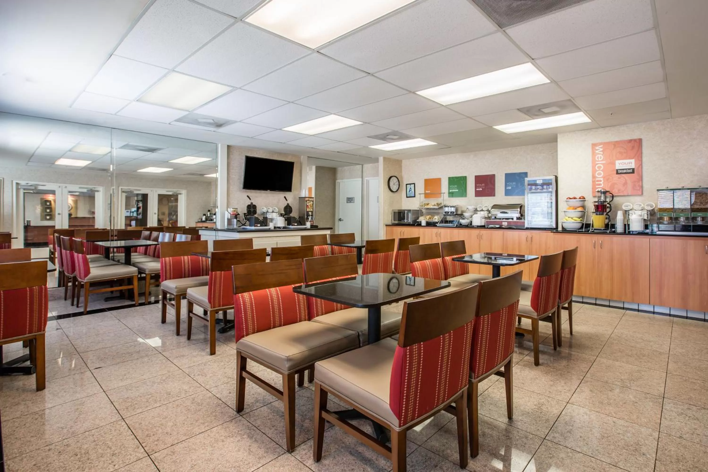 Breakfast in Comfort Suites Victorville-Hesperia
