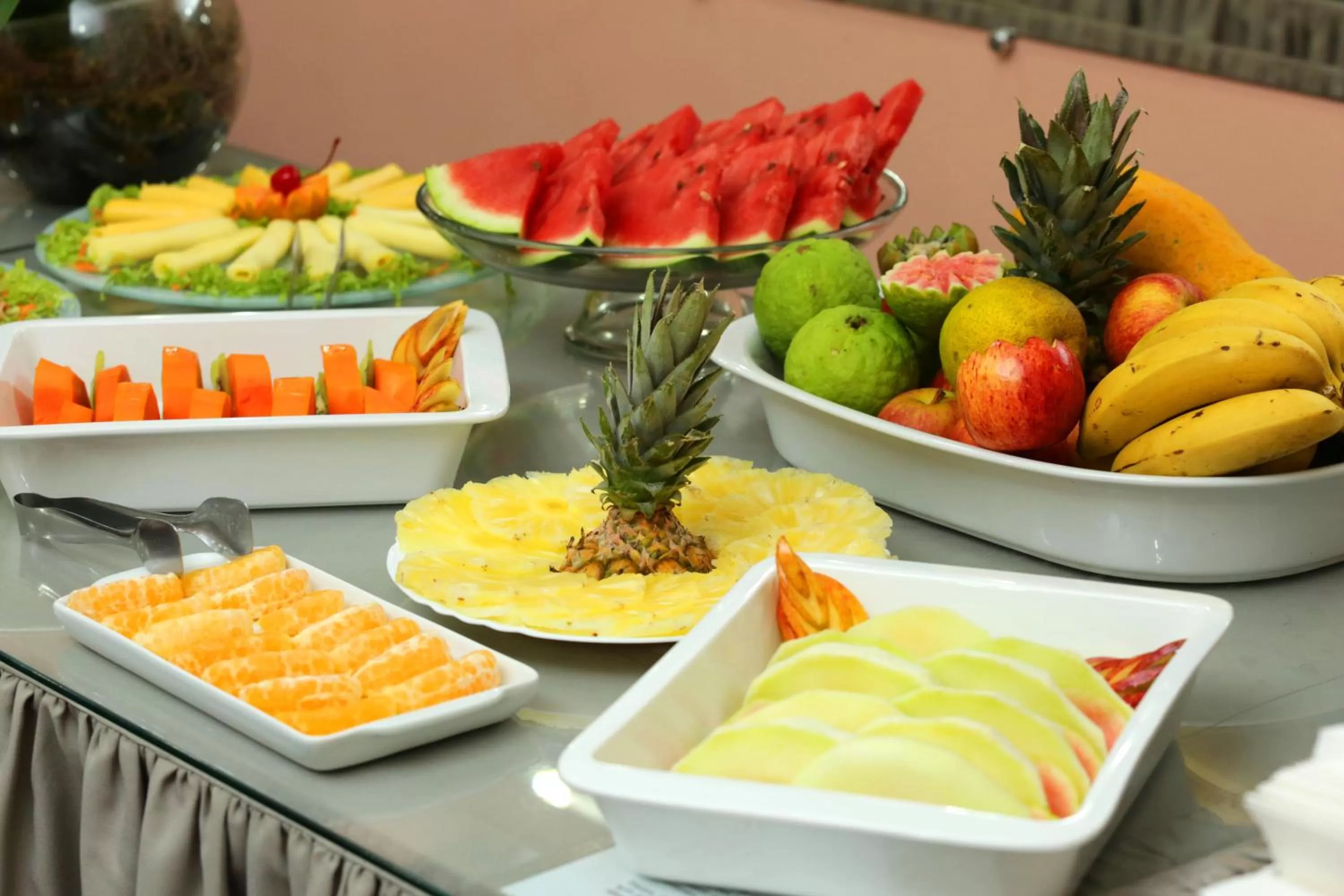 Buffet breakfast, Food in Indaiá Hotel Residence