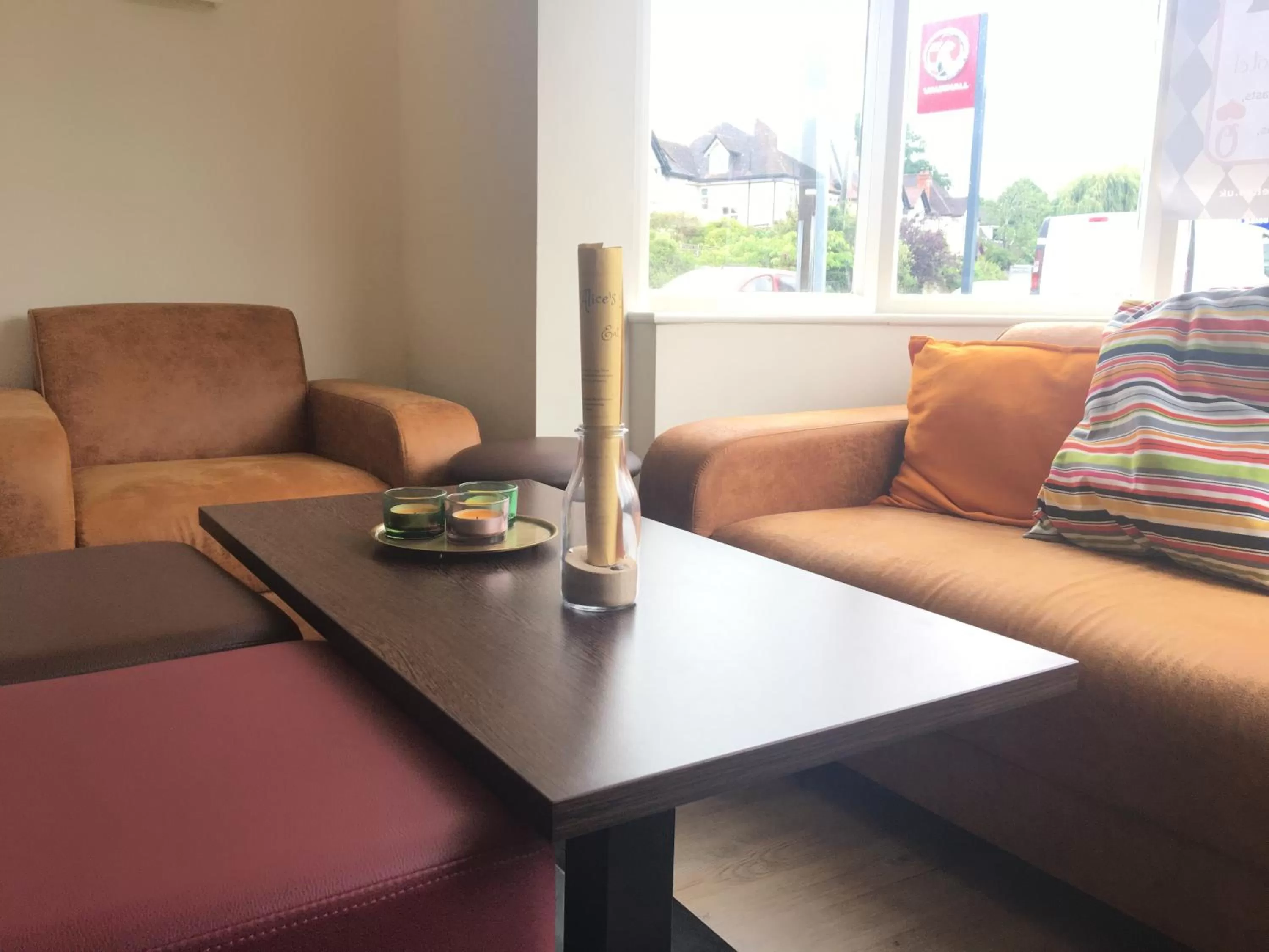 Restaurant/places to eat in Penny Farthing Hotel & Cottages