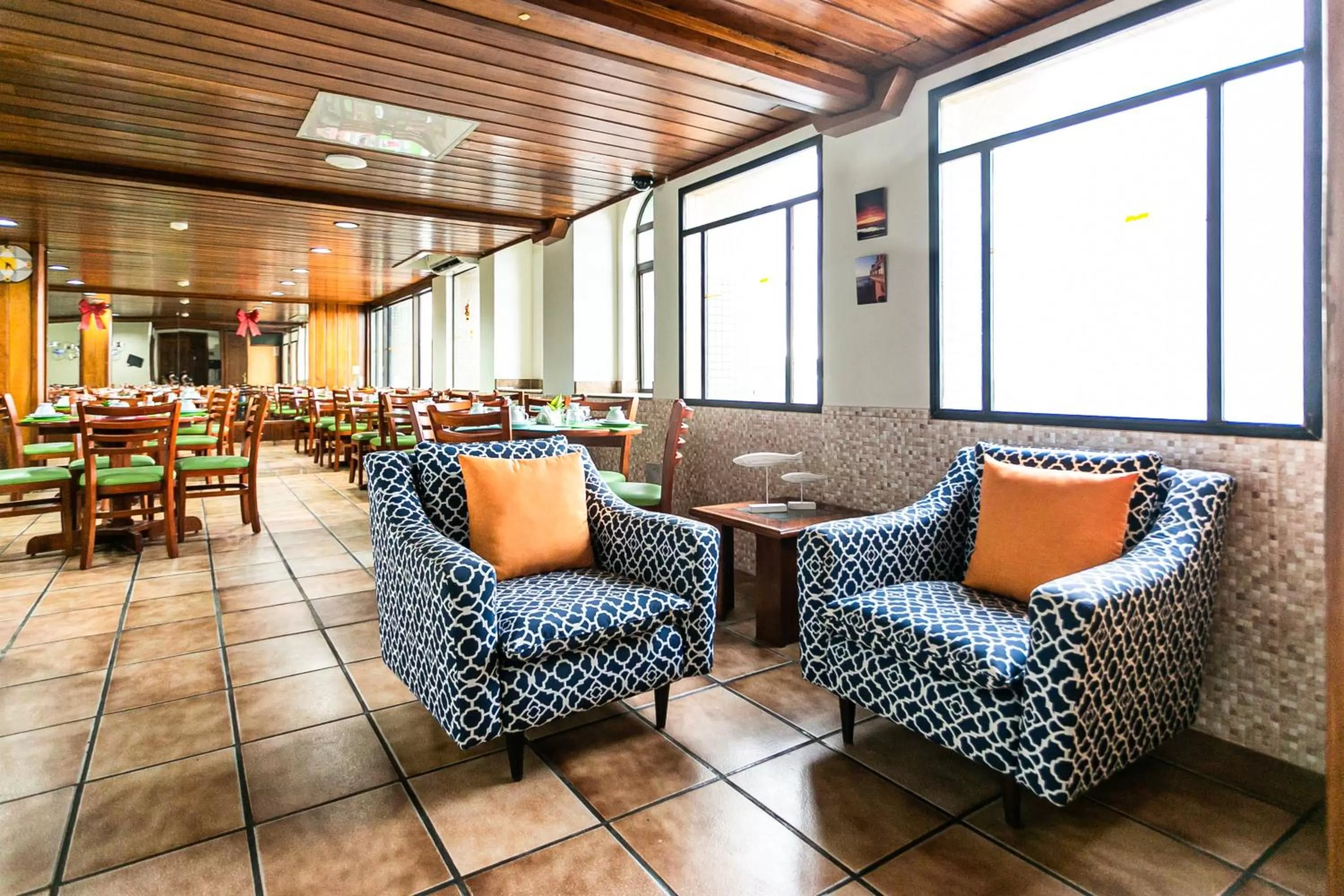 Restaurant/places to eat in Hotel Verdemar